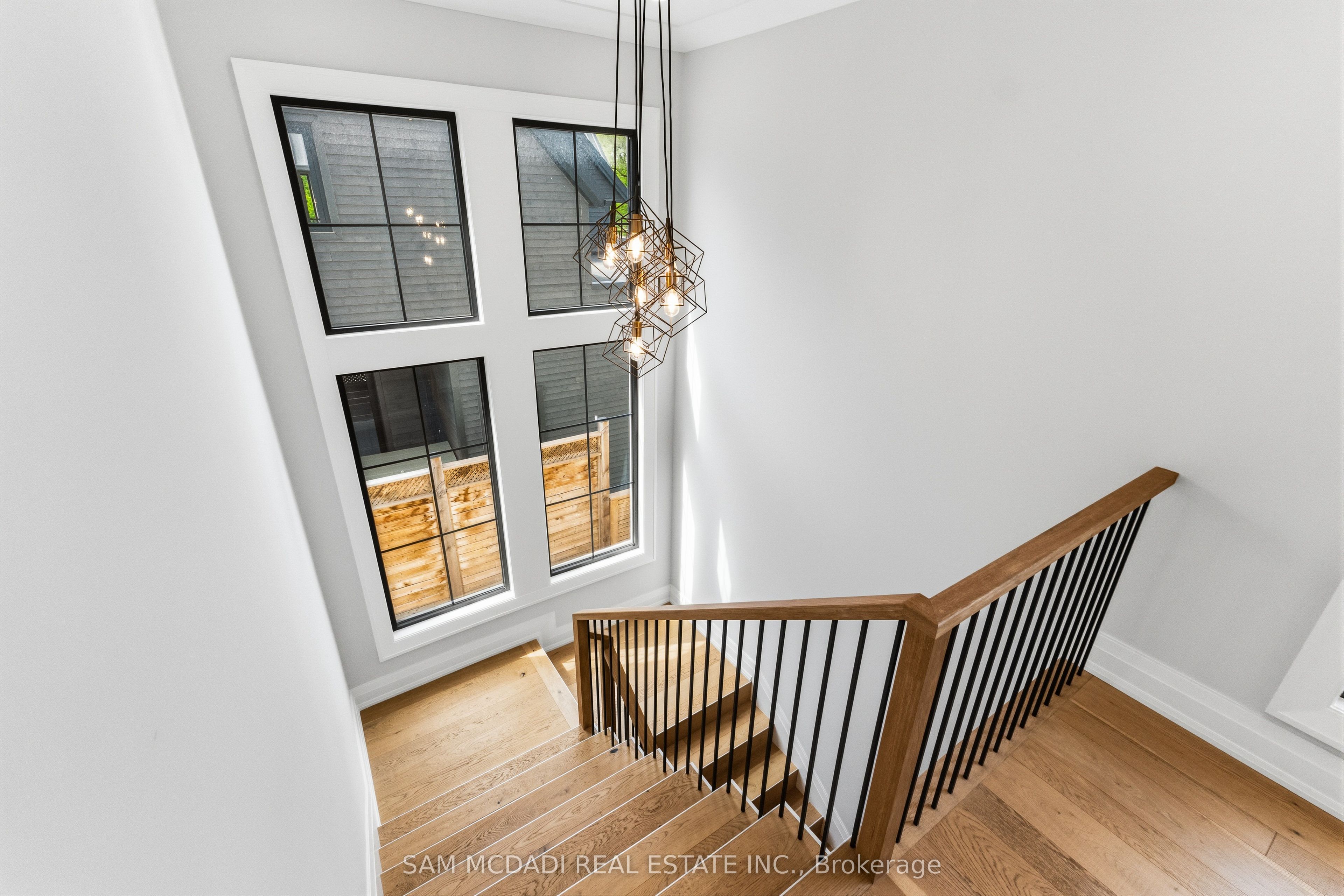 584 Fourth Line Property Photo 32
