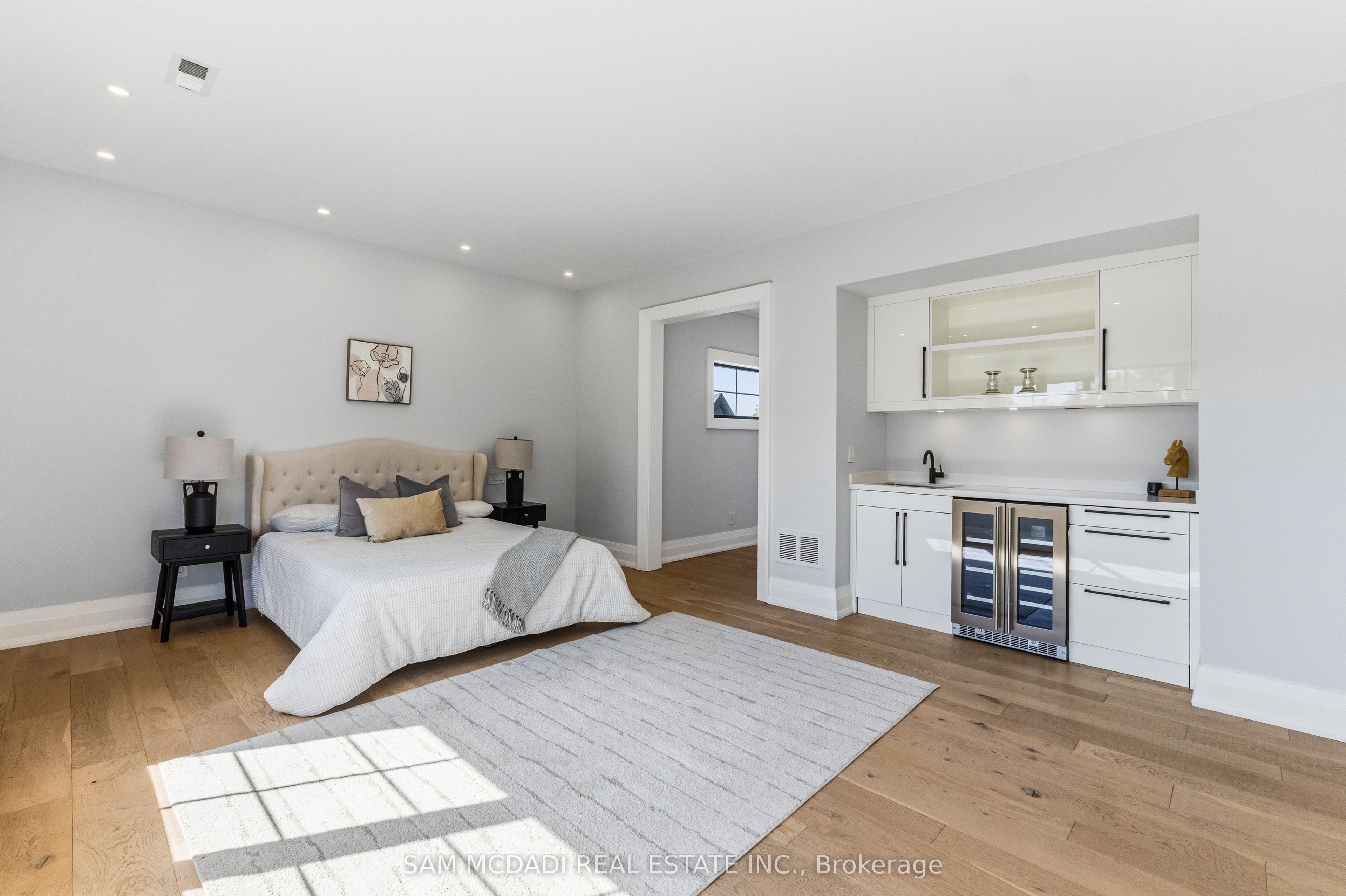 584 Fourth Line Property Photo 33