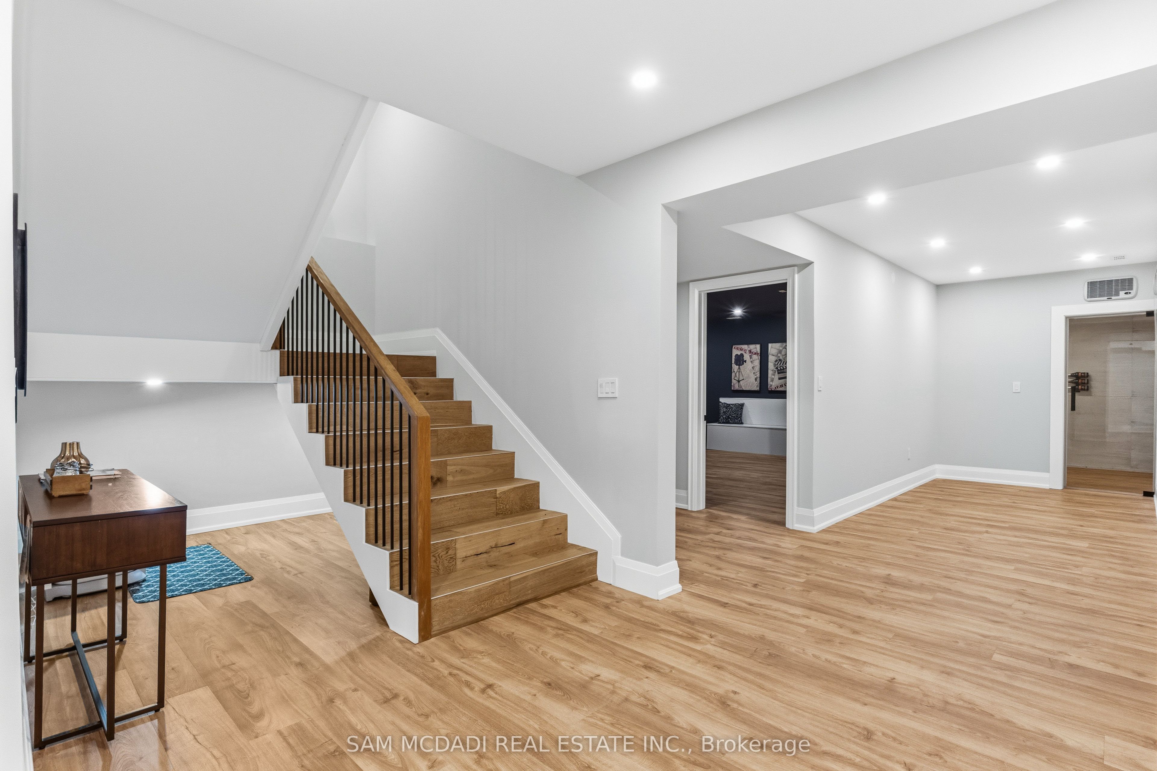584 Fourth Line Property Photo 34