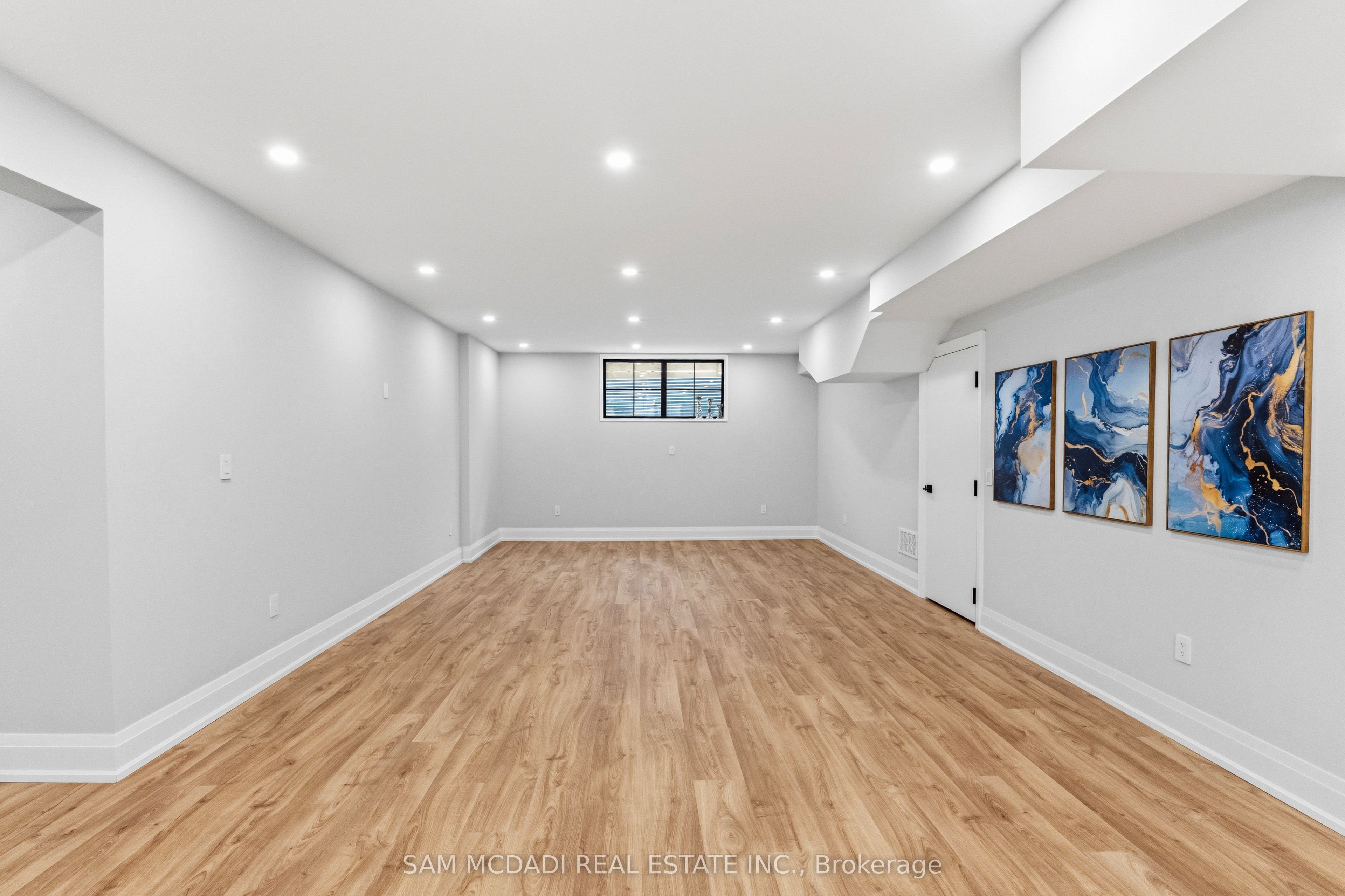 584 Fourth Line Property Photo 37