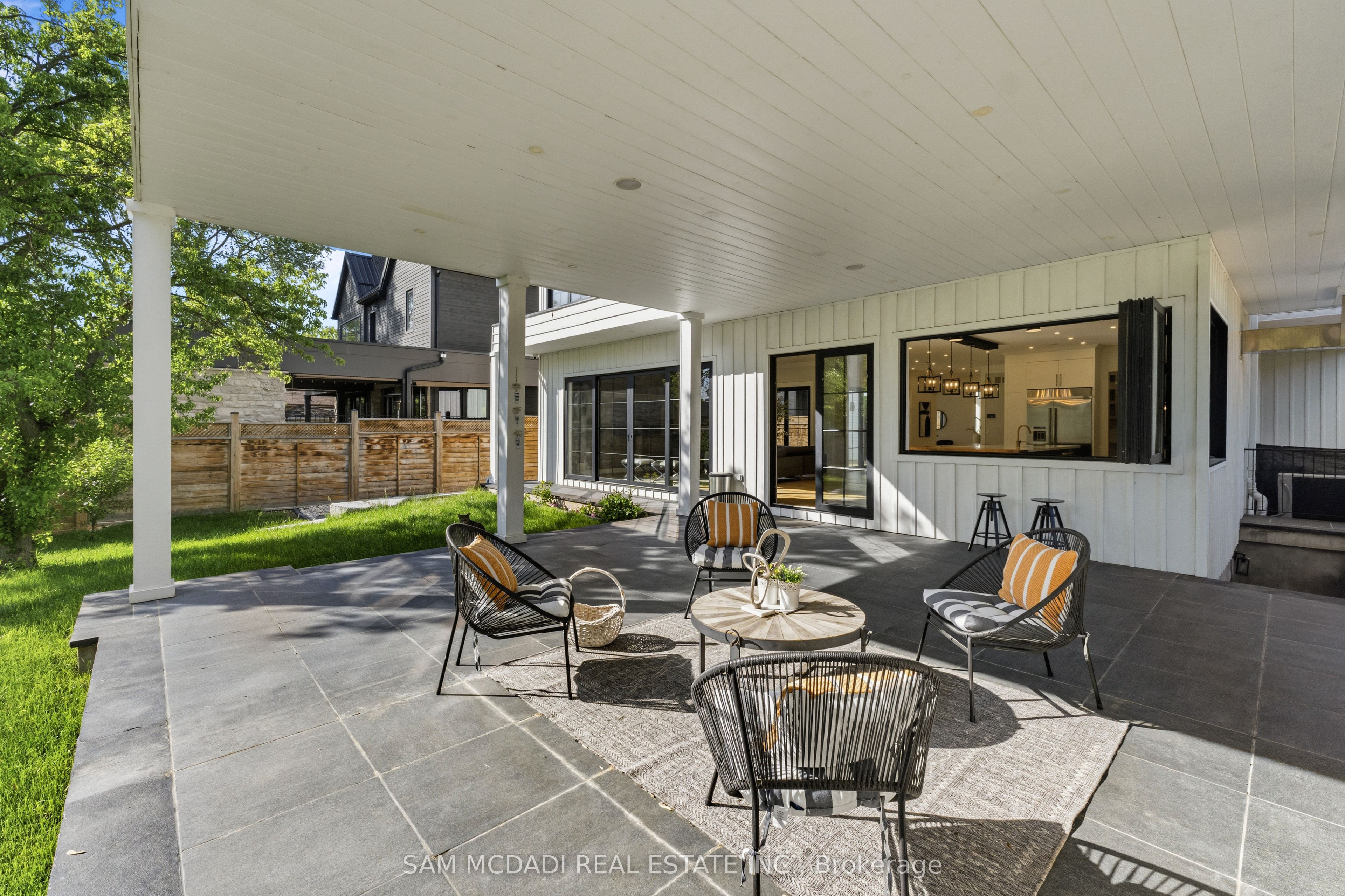 584 Fourth Line Property Photo 46