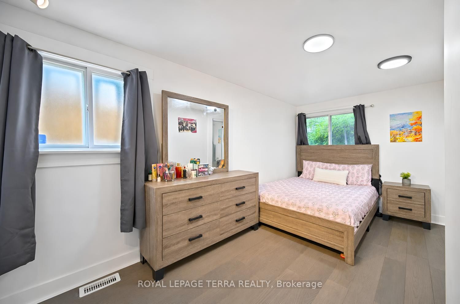1571 Lewisham Drive Property Photo 32