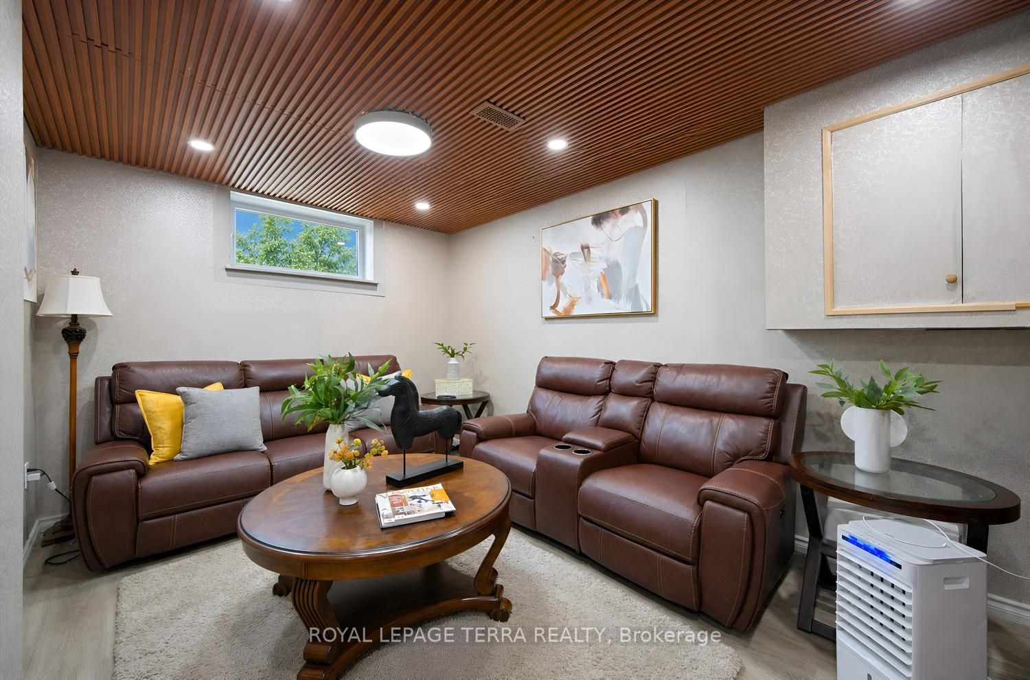 1571 Lewisham Drive Property Photo 37