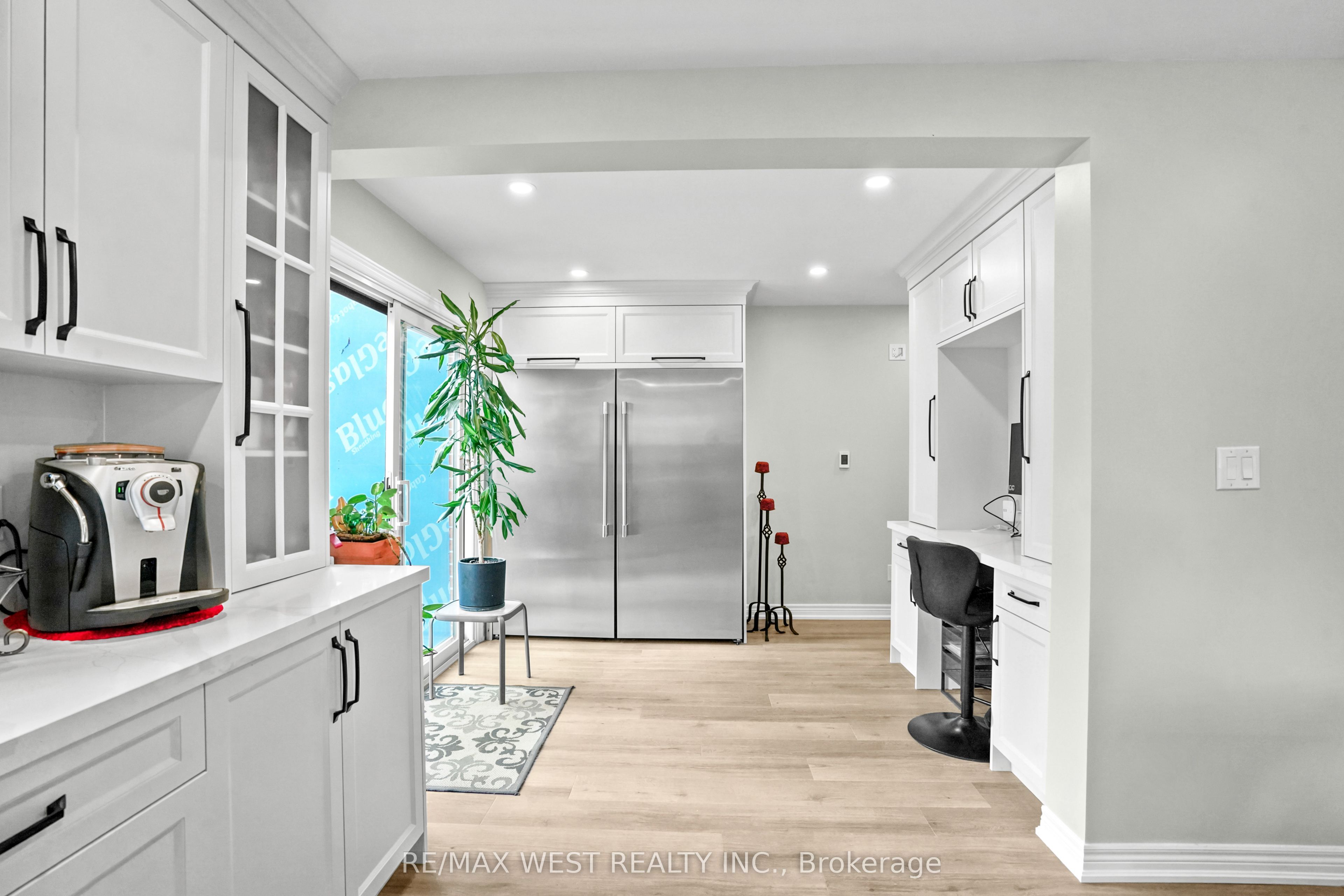 34 Sweet Oak Court Property Photo 3