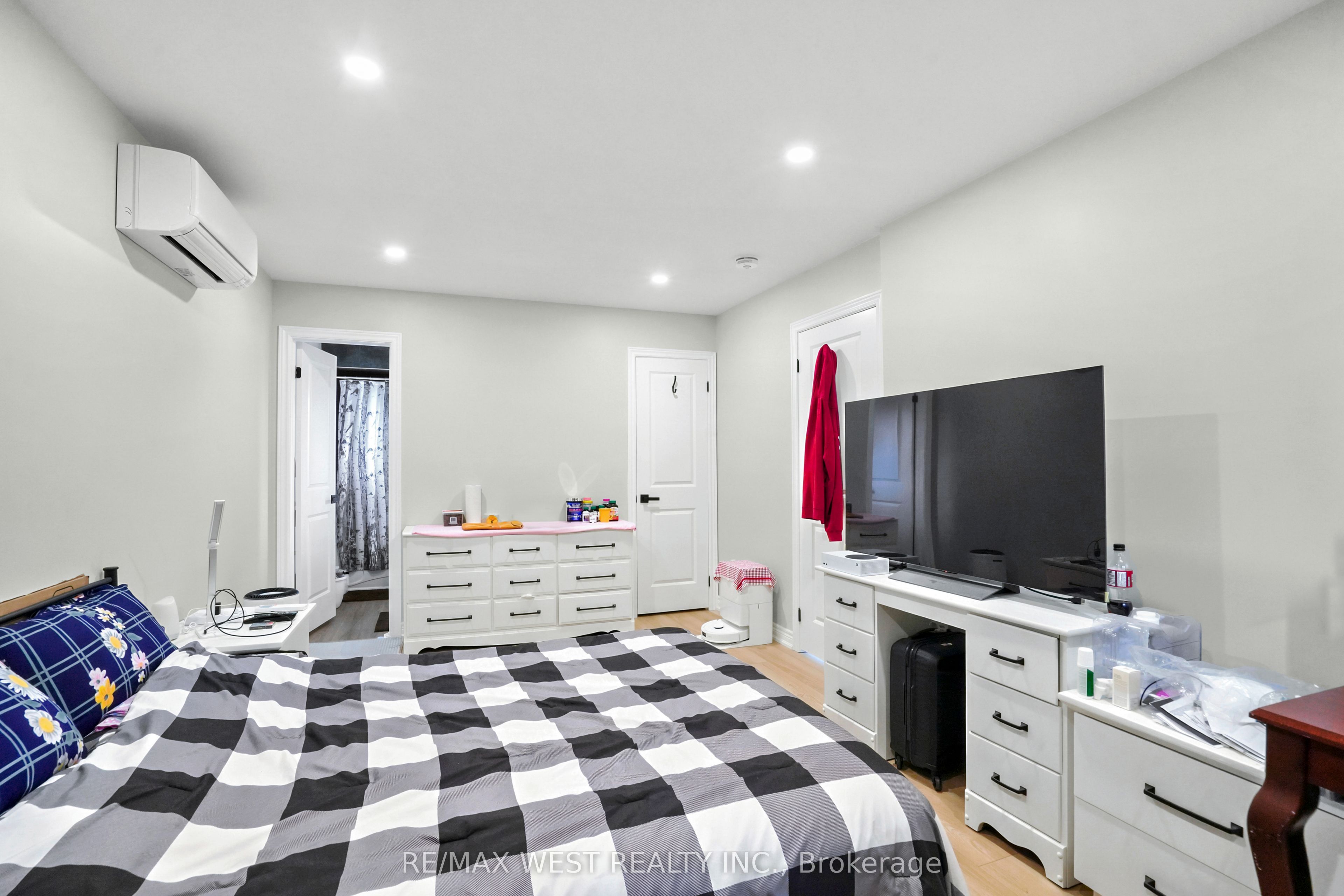 34 Sweet Oak Court Property Photo 24