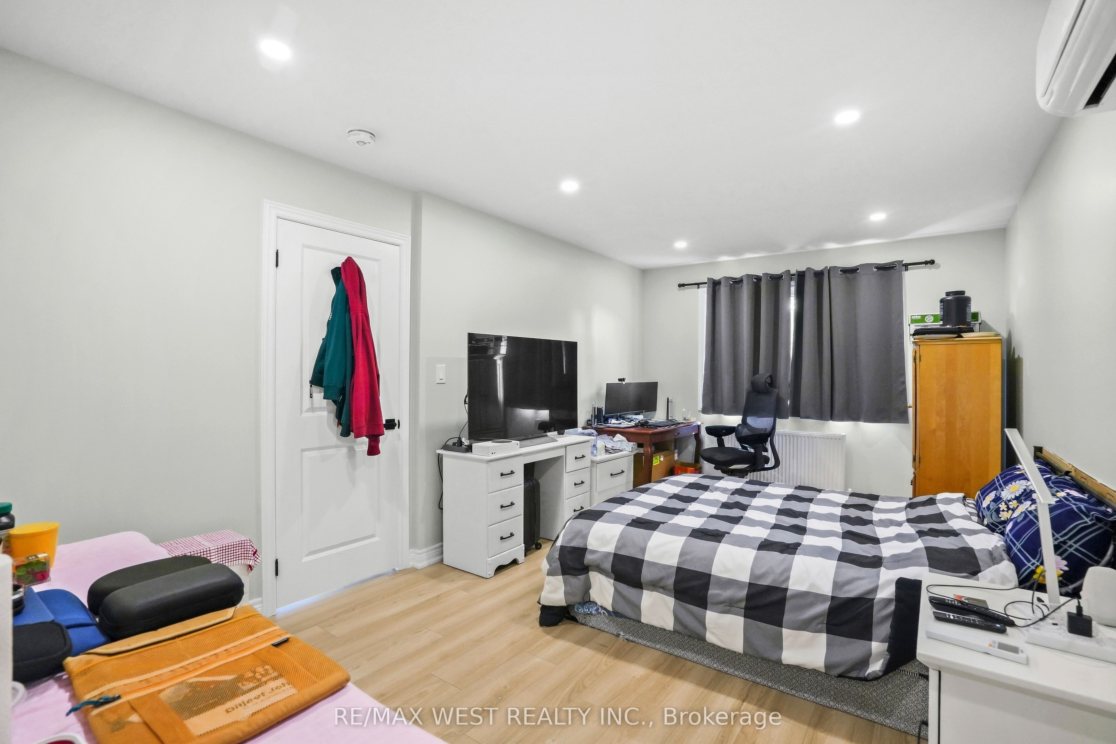 34 Sweet Oak Court Property Photo 27