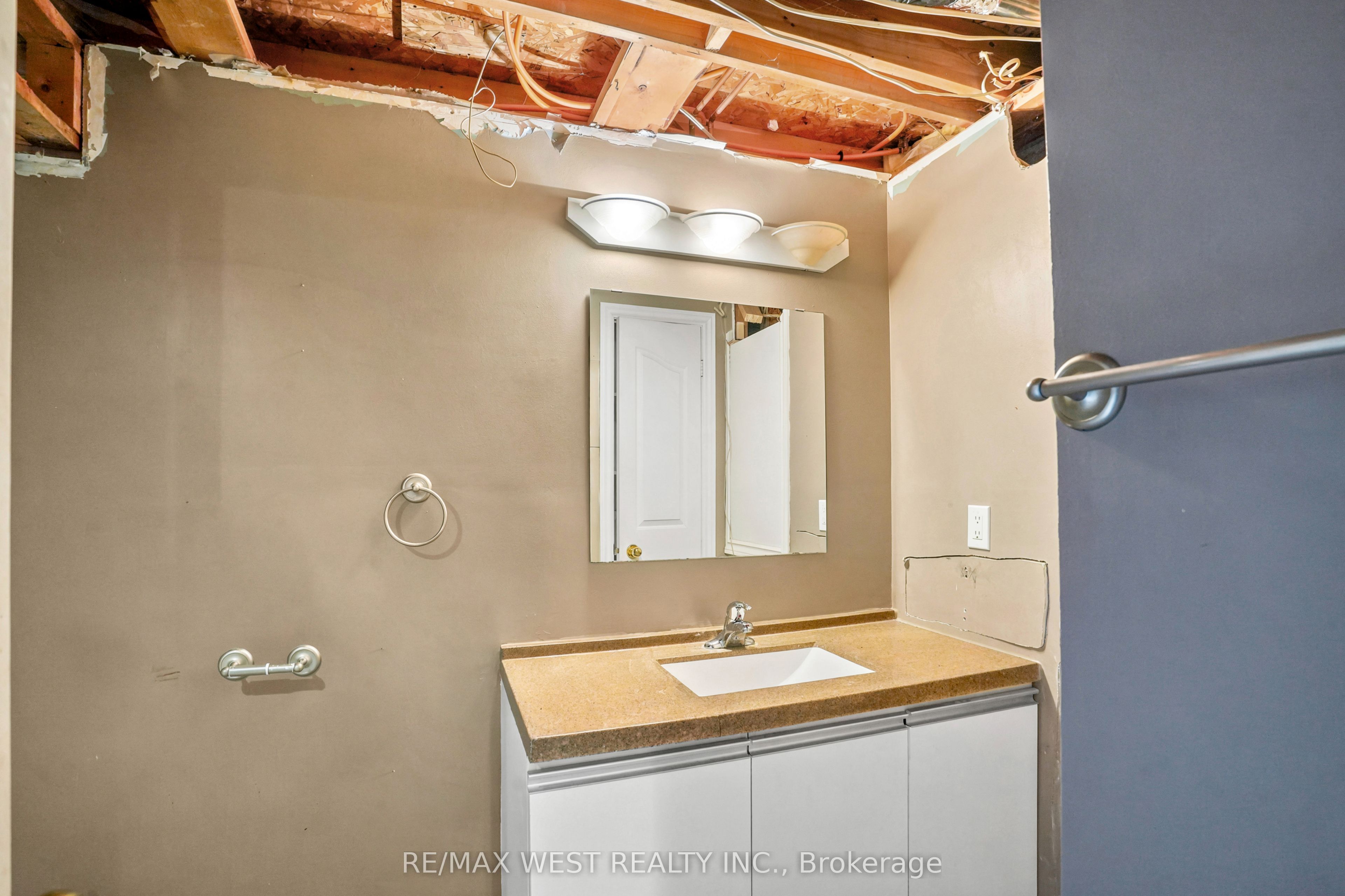 34 Sweet Oak Court Property Photo 32
