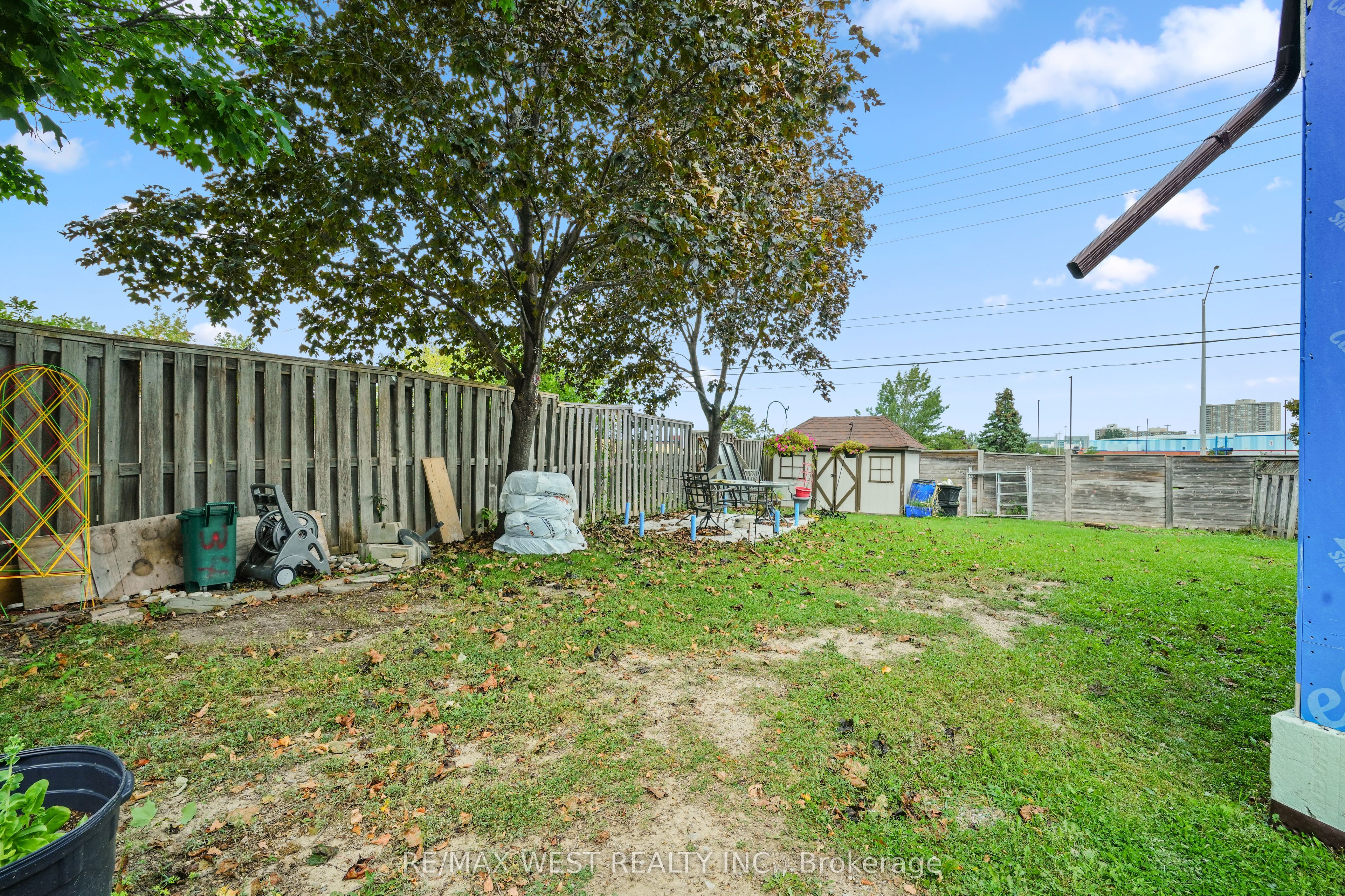 34 Sweet Oak Court Property Photo 40
