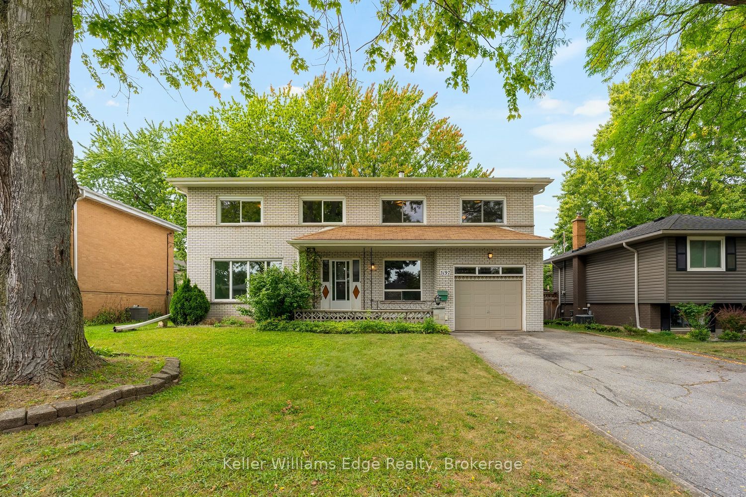 5197 Cherryhill Crescent Property Photo 1