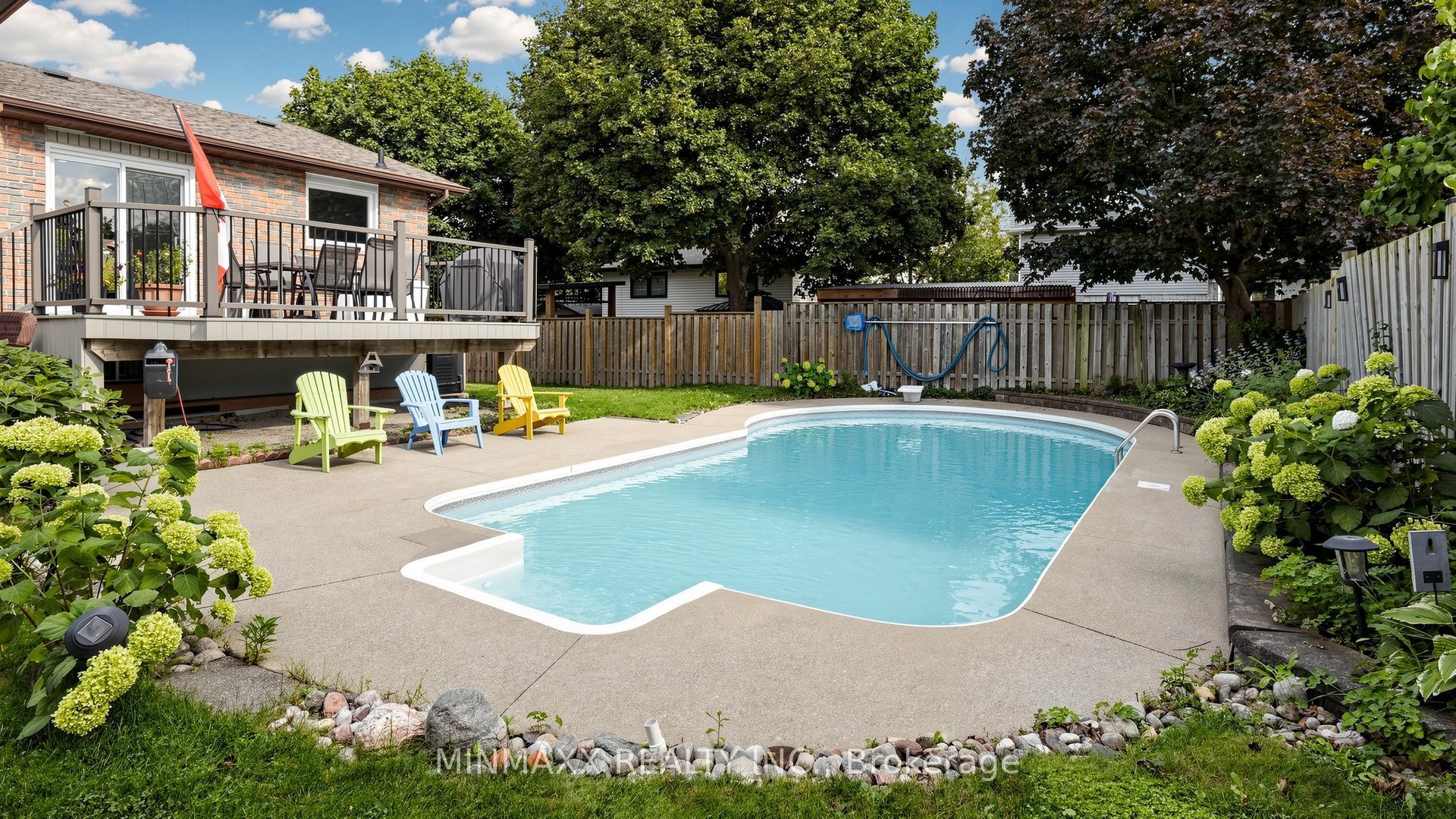 482 Gowland Crescent Property Photo 6