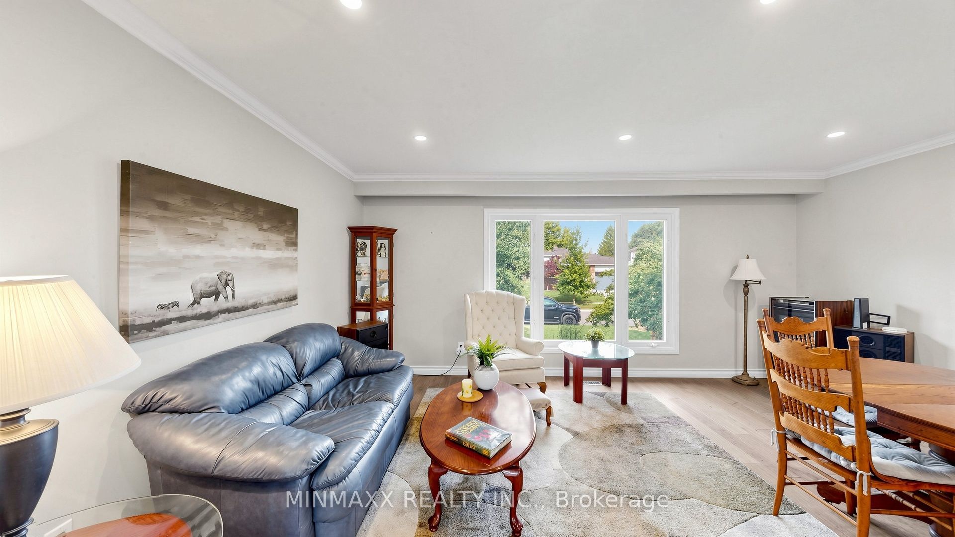 482 Gowland Crescent Property Photo 8