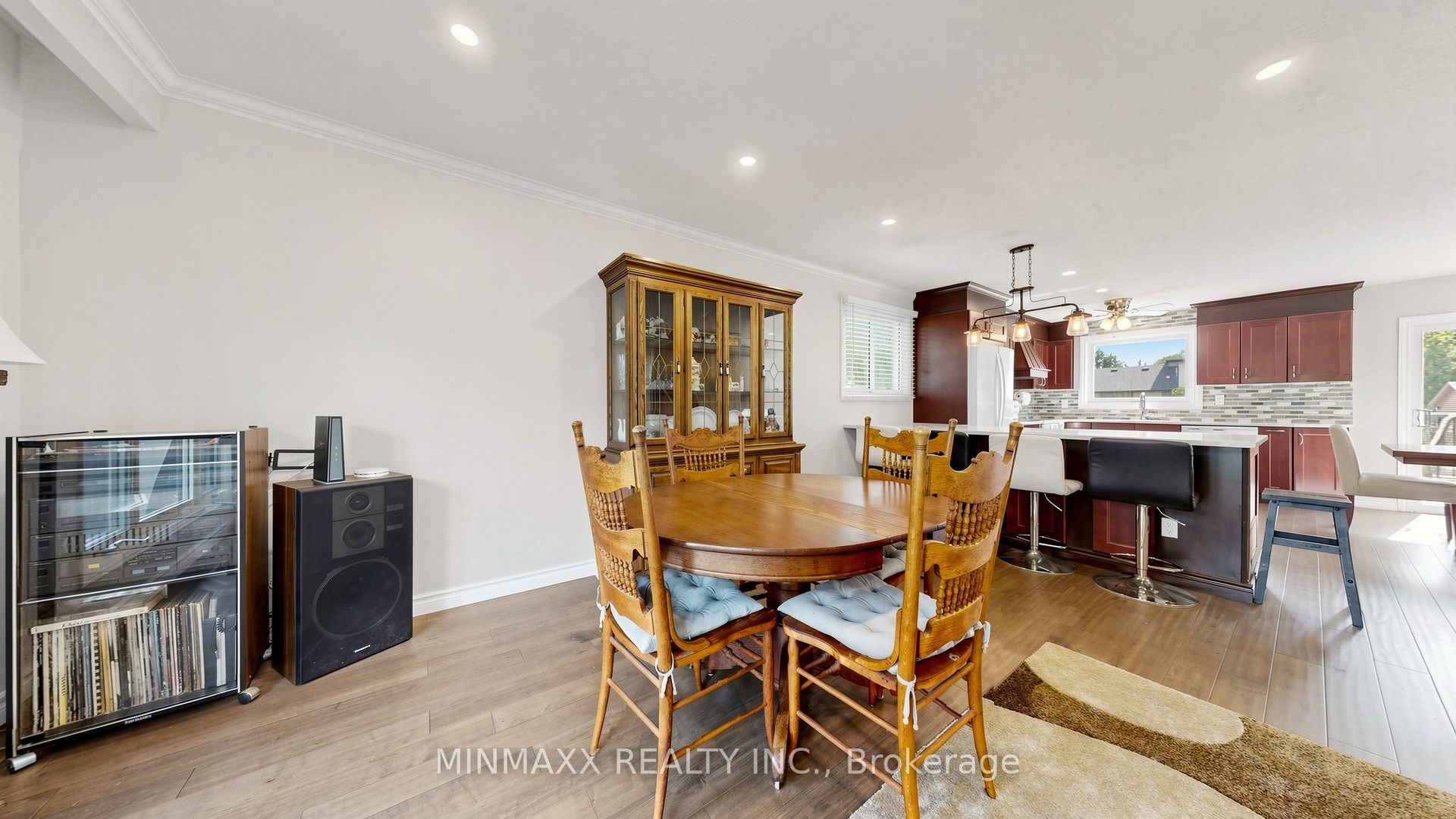 482 Gowland Crescent Property Photo 10