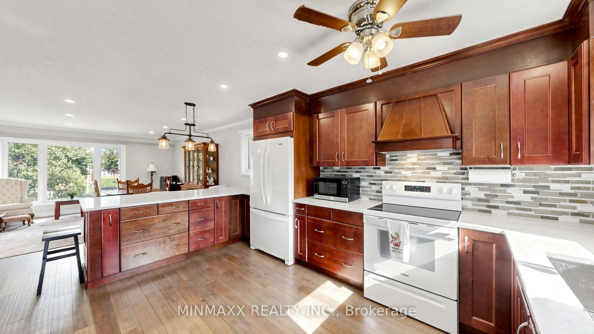 482 Gowland Crescent Property Photo 19