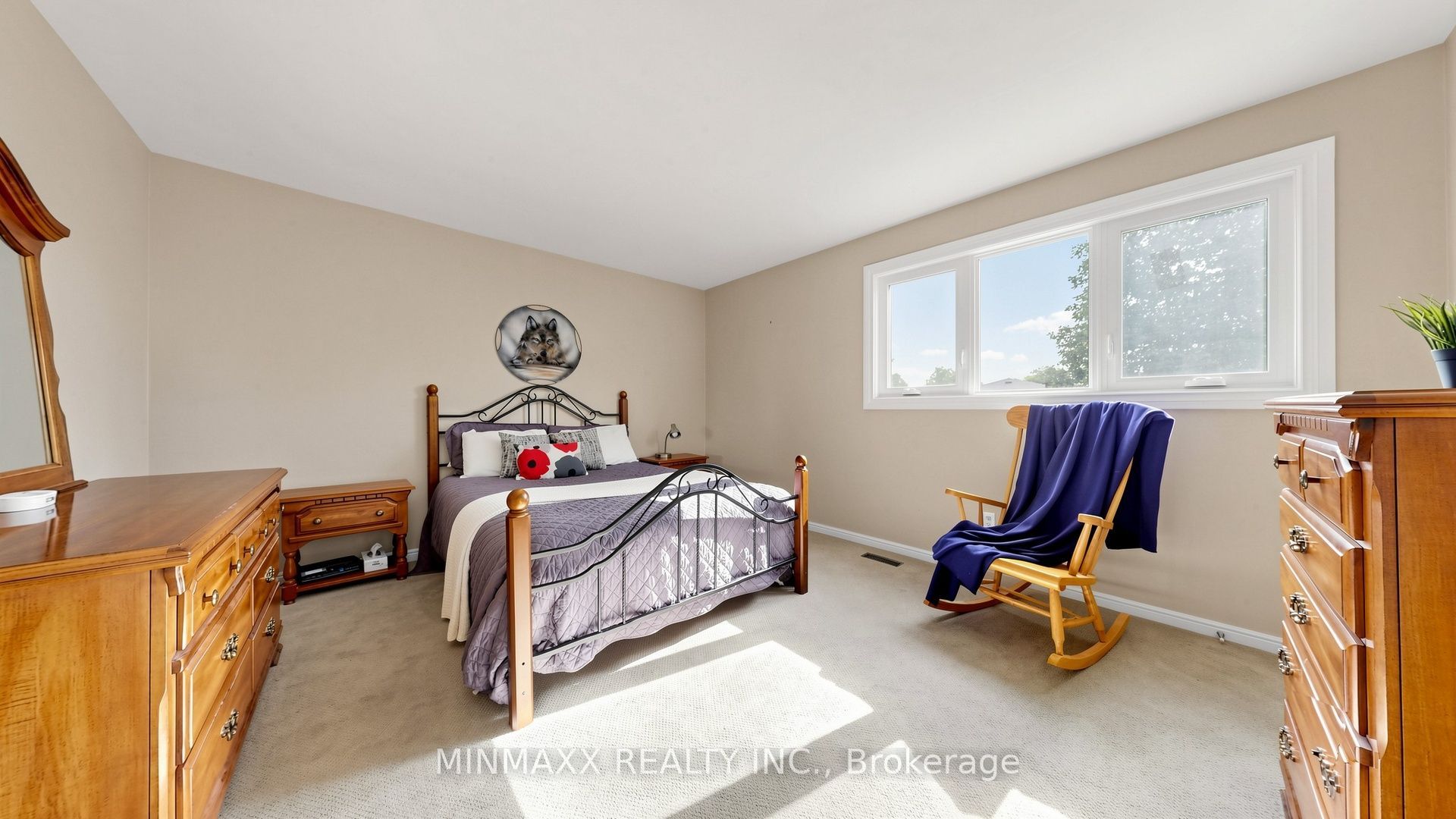 482 Gowland Crescent Property Photo 25