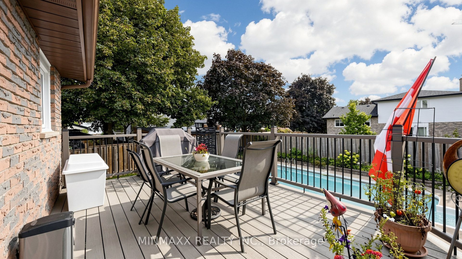 482 Gowland Crescent Property Photo 39