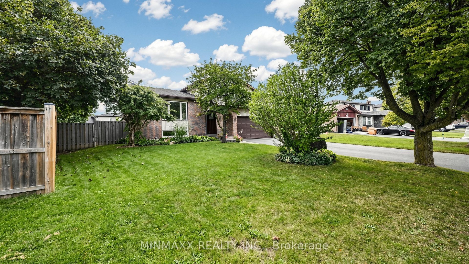 482 Gowland Crescent Property Photo 50