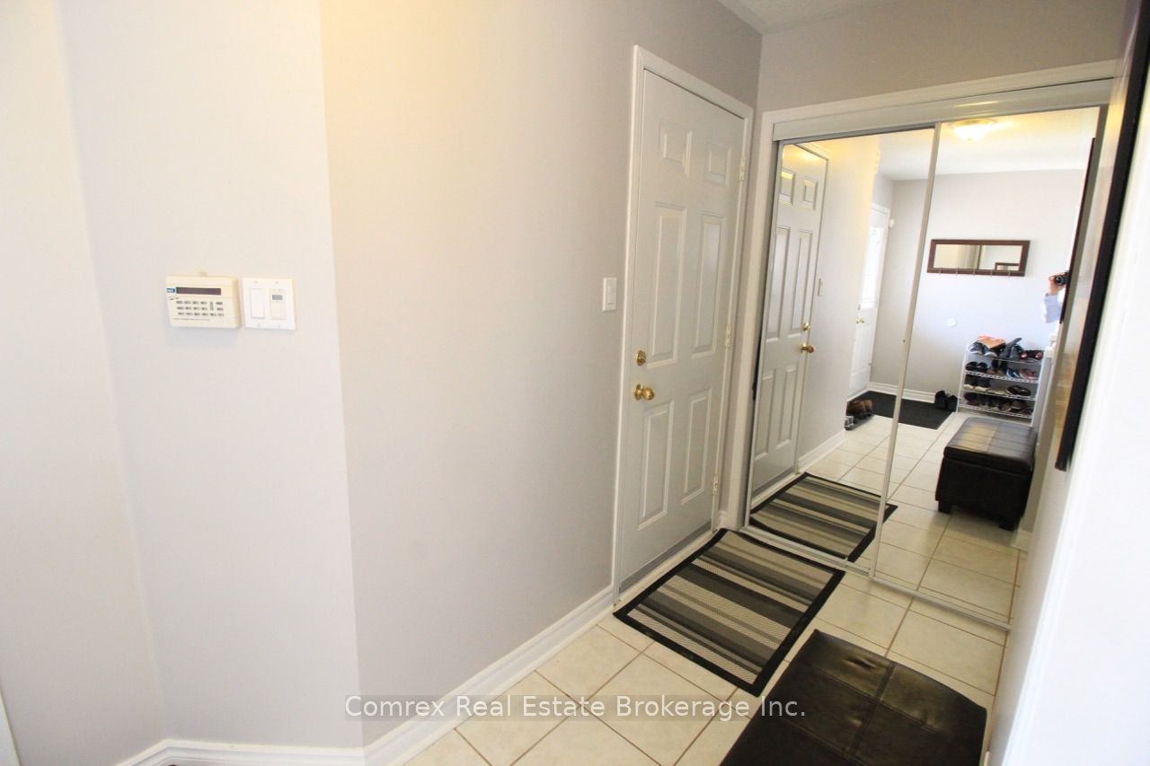 7295 Lowville Heights Property Photo 4