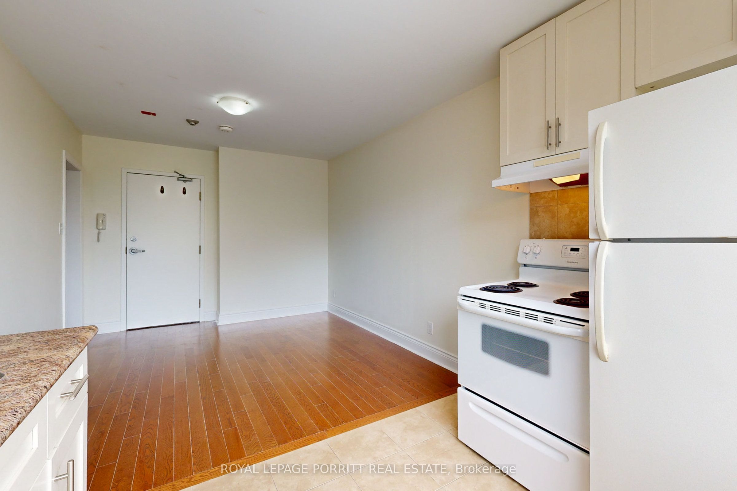 3511 Lake Shore Boulevard W 6 Property Photo 15