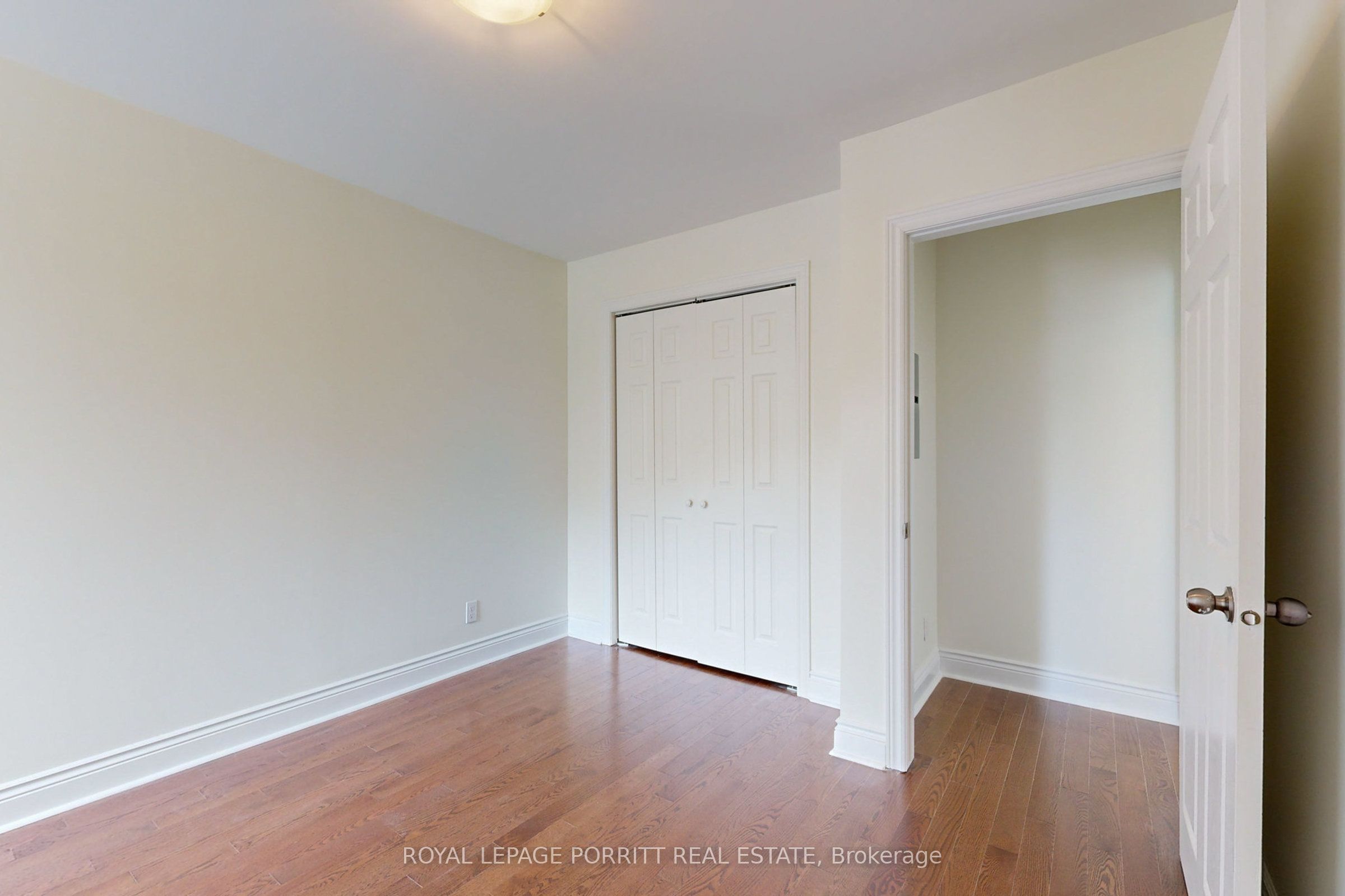 3511 Lake Shore Boulevard W 6 Property Photo 17