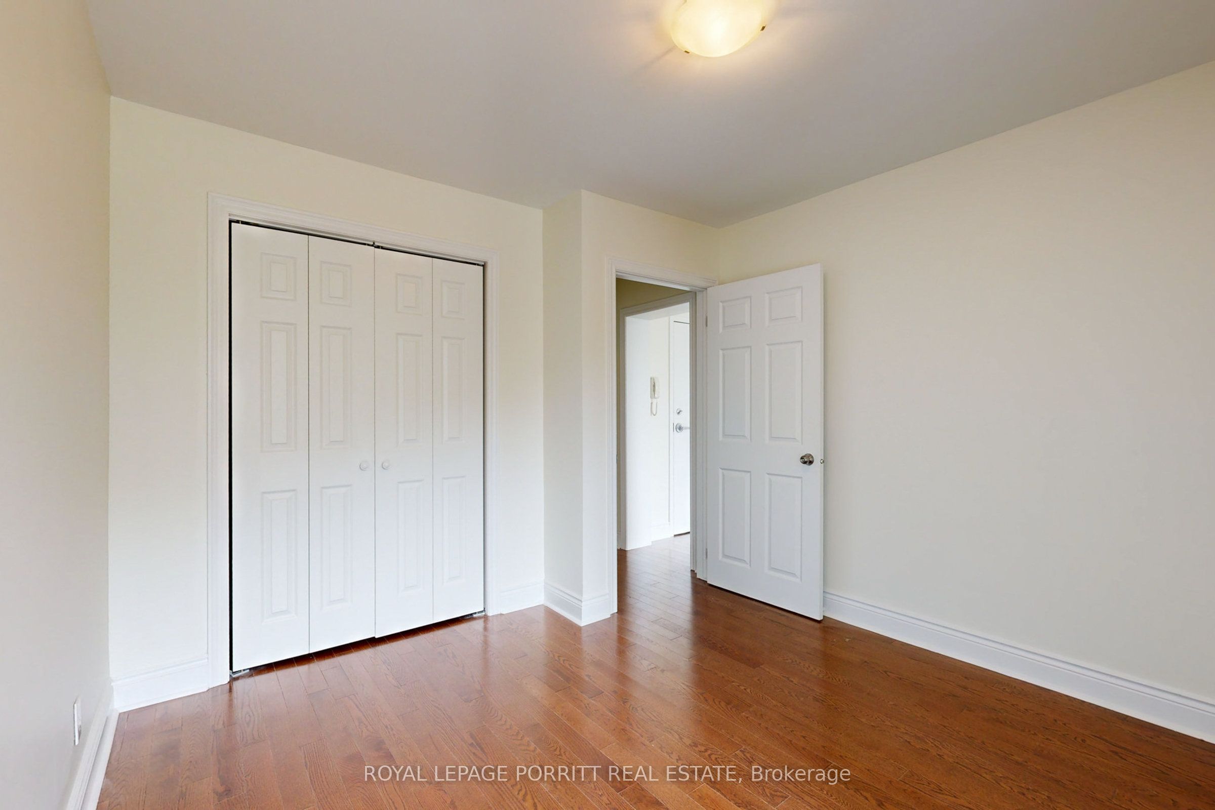 3511 Lake Shore Boulevard W 6 Property Photo 18