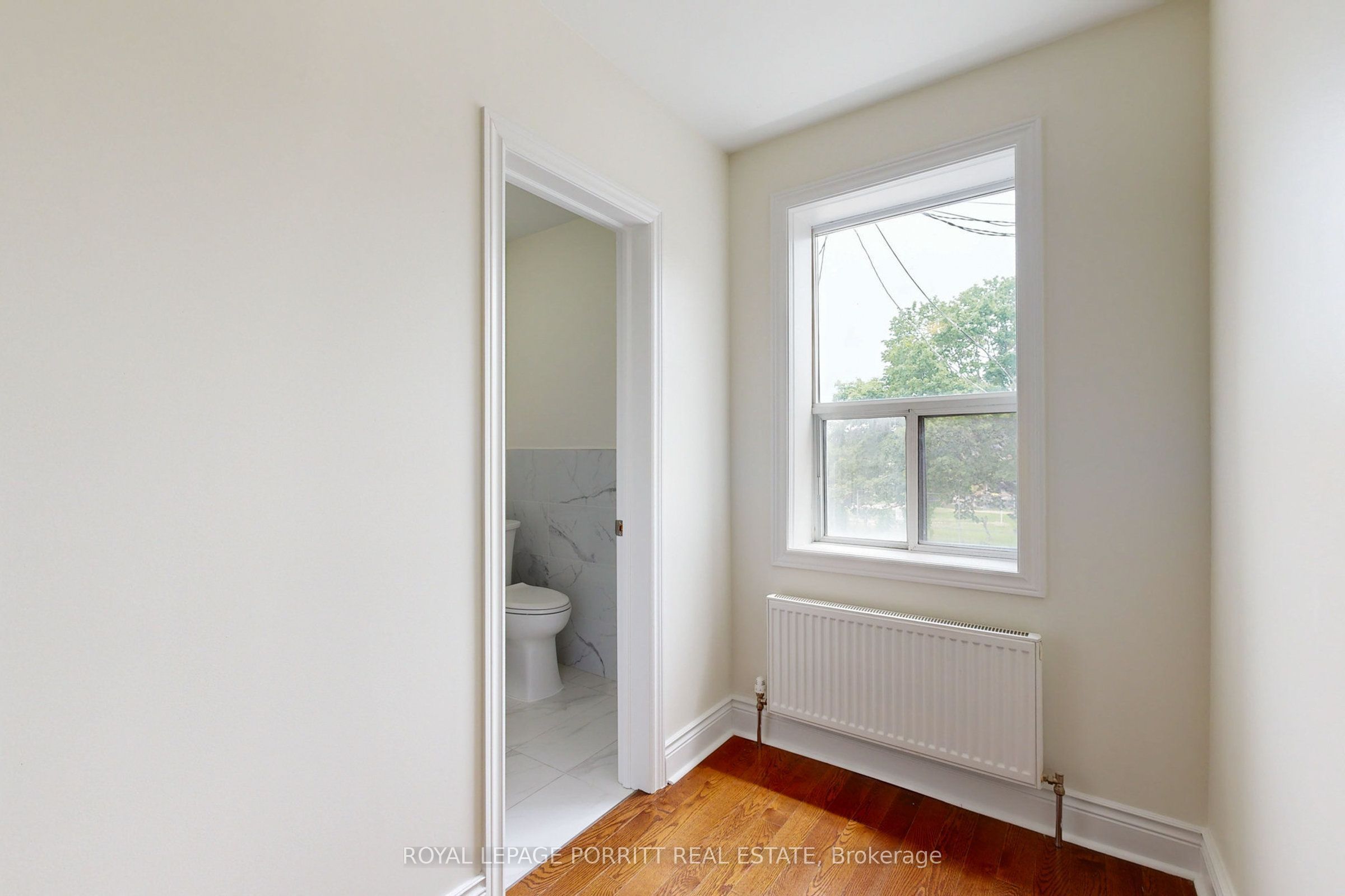 3511 Lake Shore Boulevard W 6 Property Photo 23