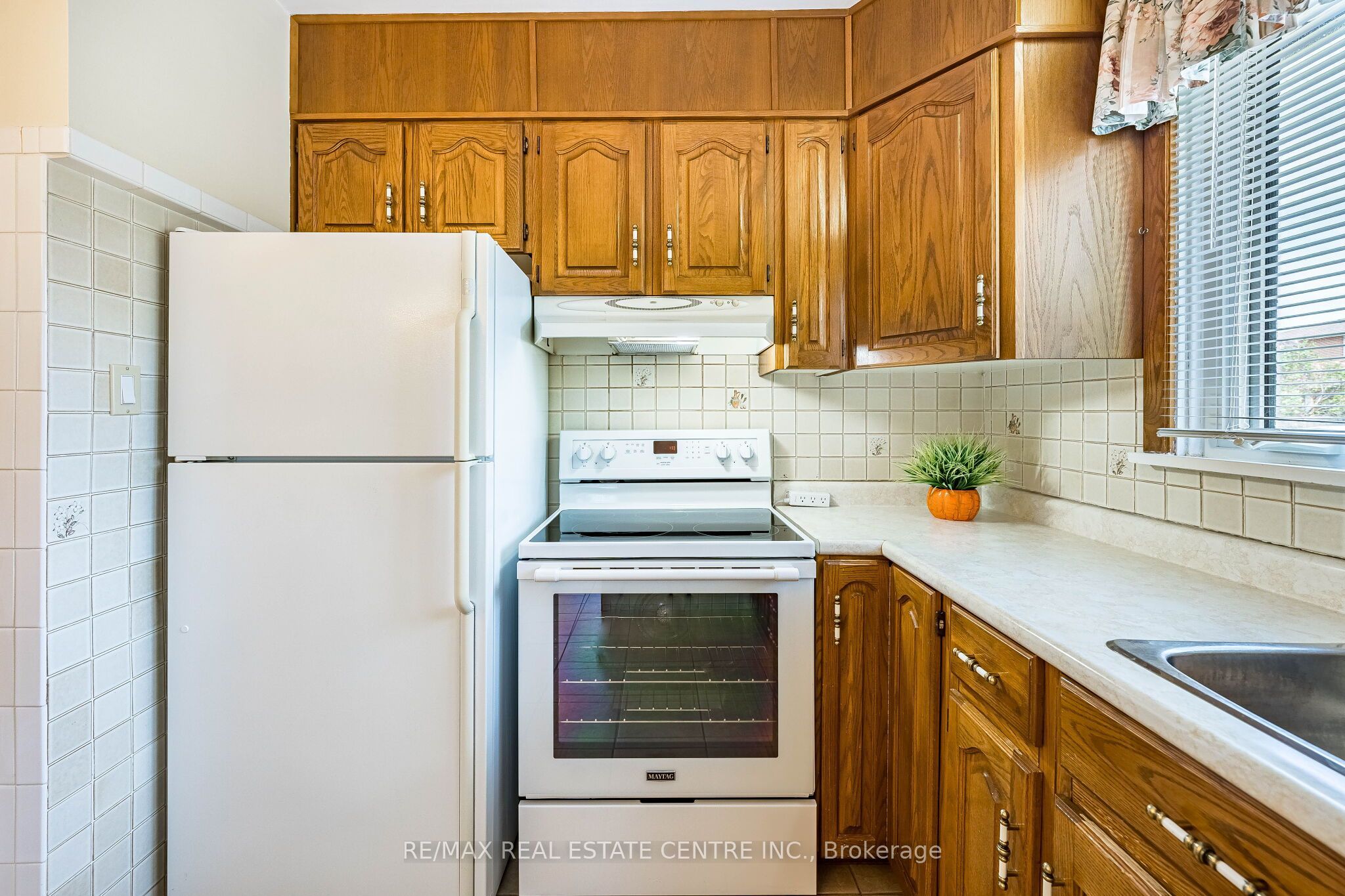 2591 Whaley Drive Property Photo 17