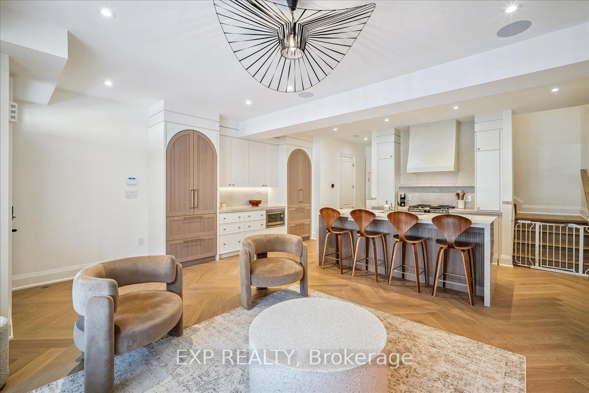 3266 Sixth Line Property Photo 3