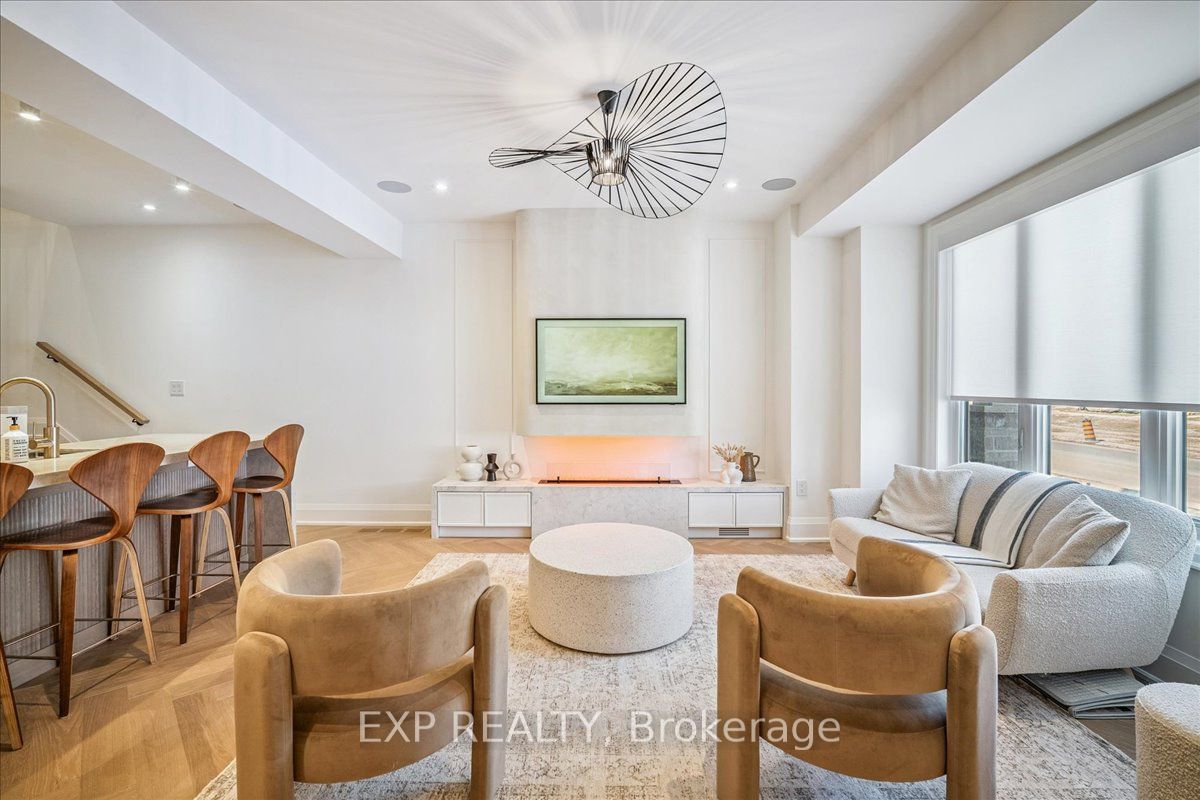 3266 Sixth Line Property Photo 4