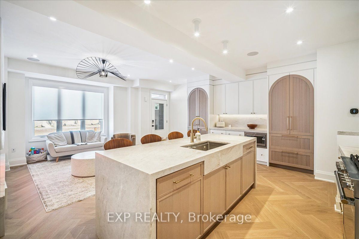 3266 Sixth Line Property Photo 6