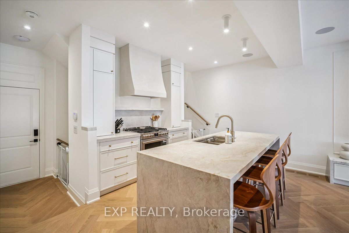 3266 Sixth Line Property Photo 10