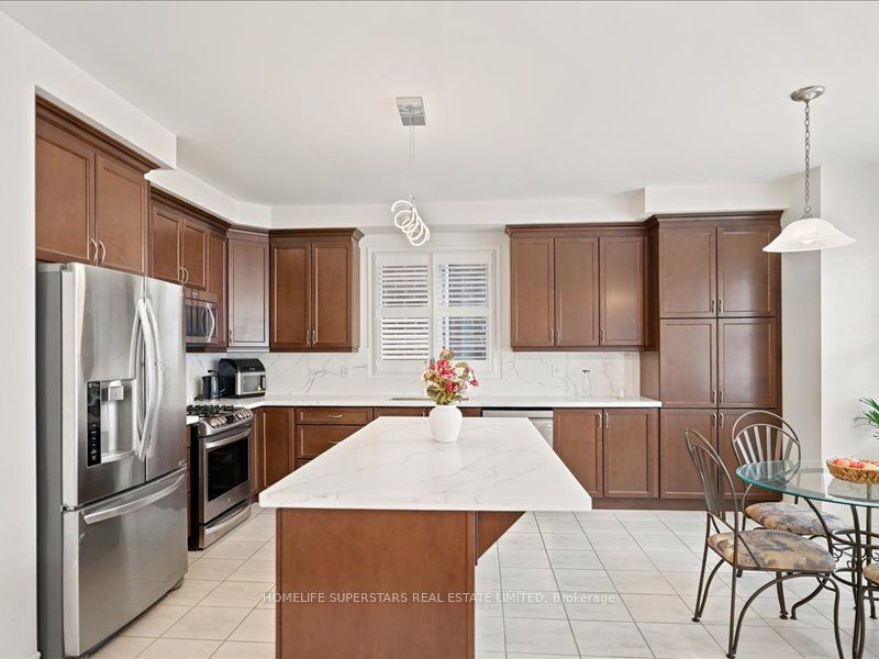 268 Chilver Heights Property Photo 8