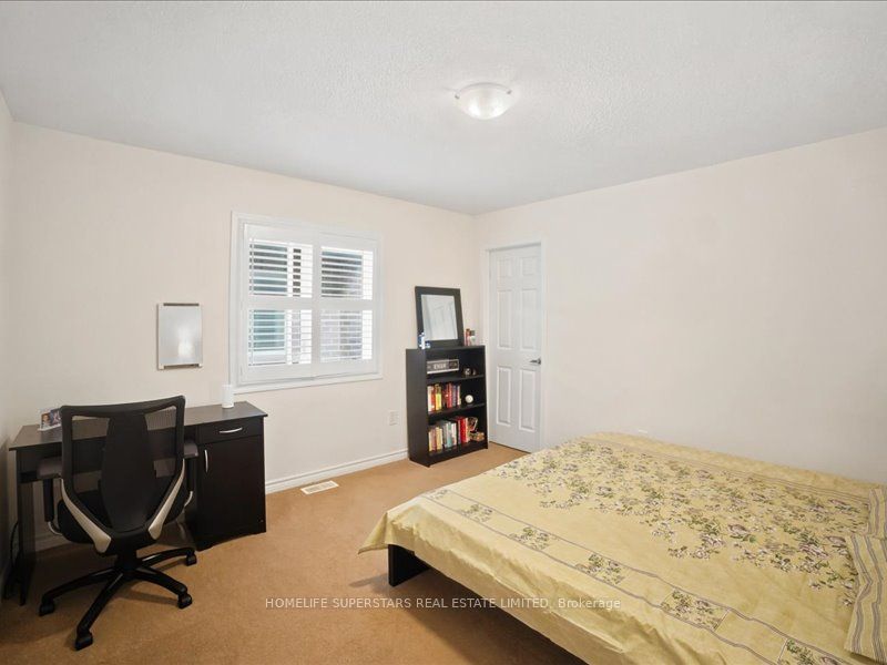 268 Chilver Heights Property Photo 25