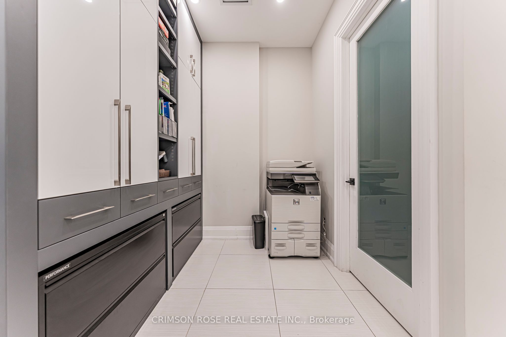 217 Speers Road 4 Property Photo 24