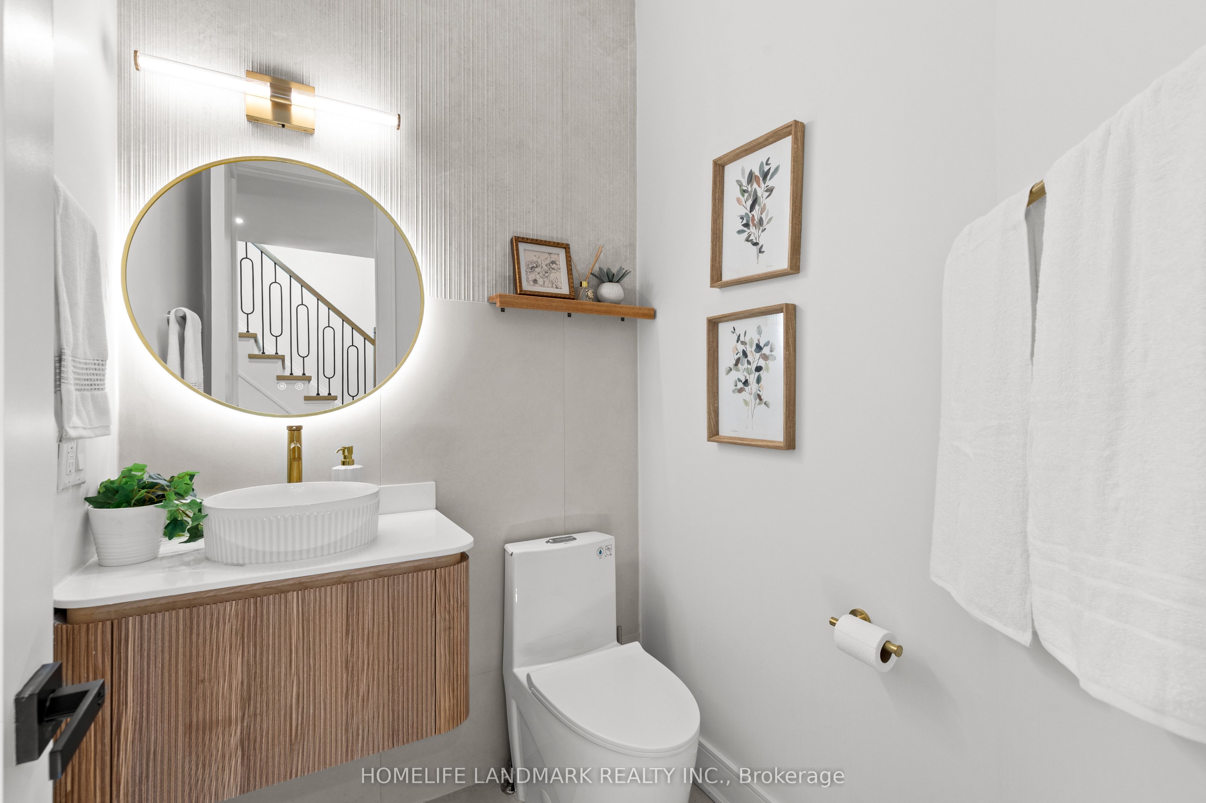948 Kelman Court Property Photo 18