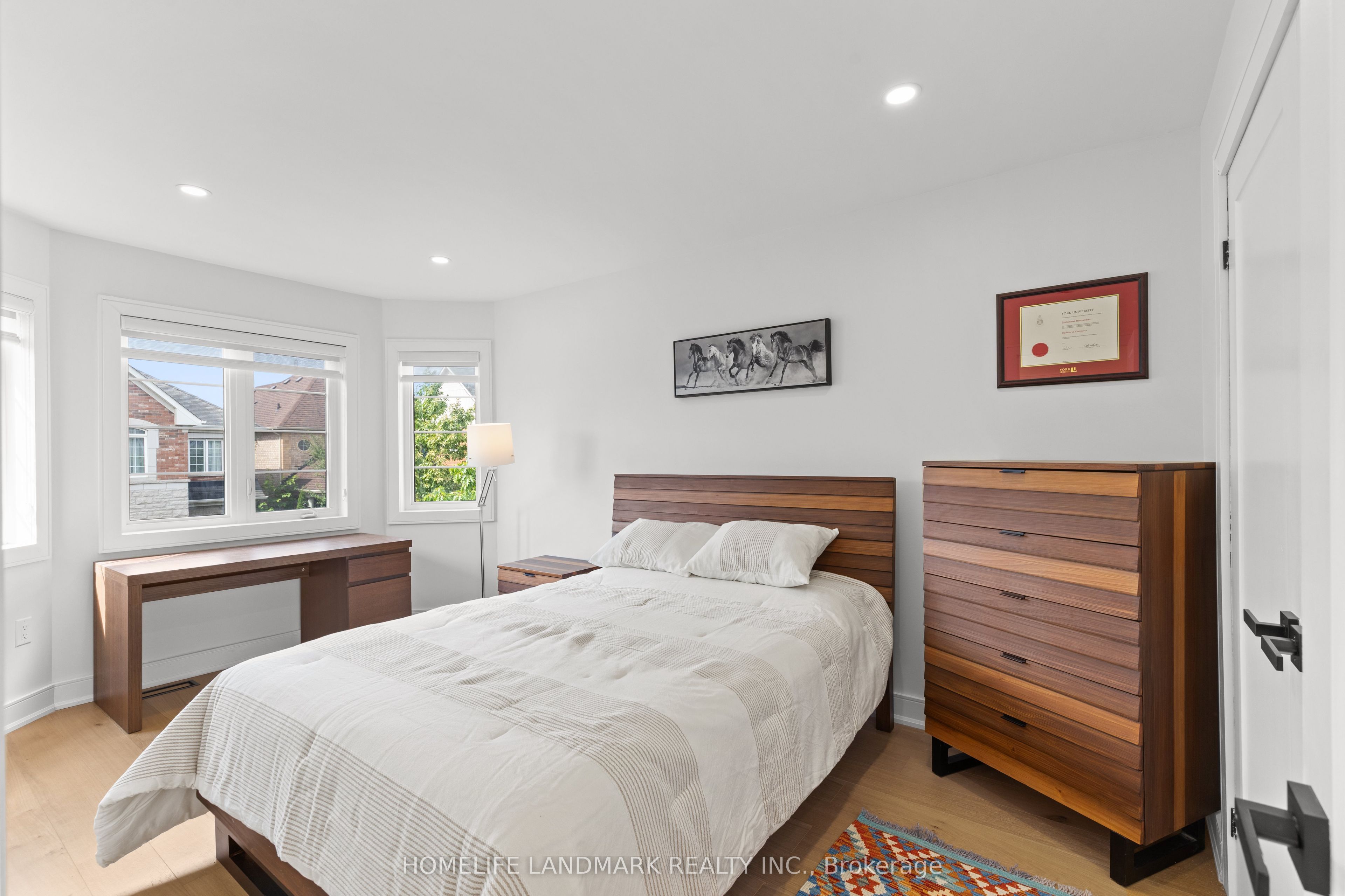 948 Kelman Court Property Photo 32