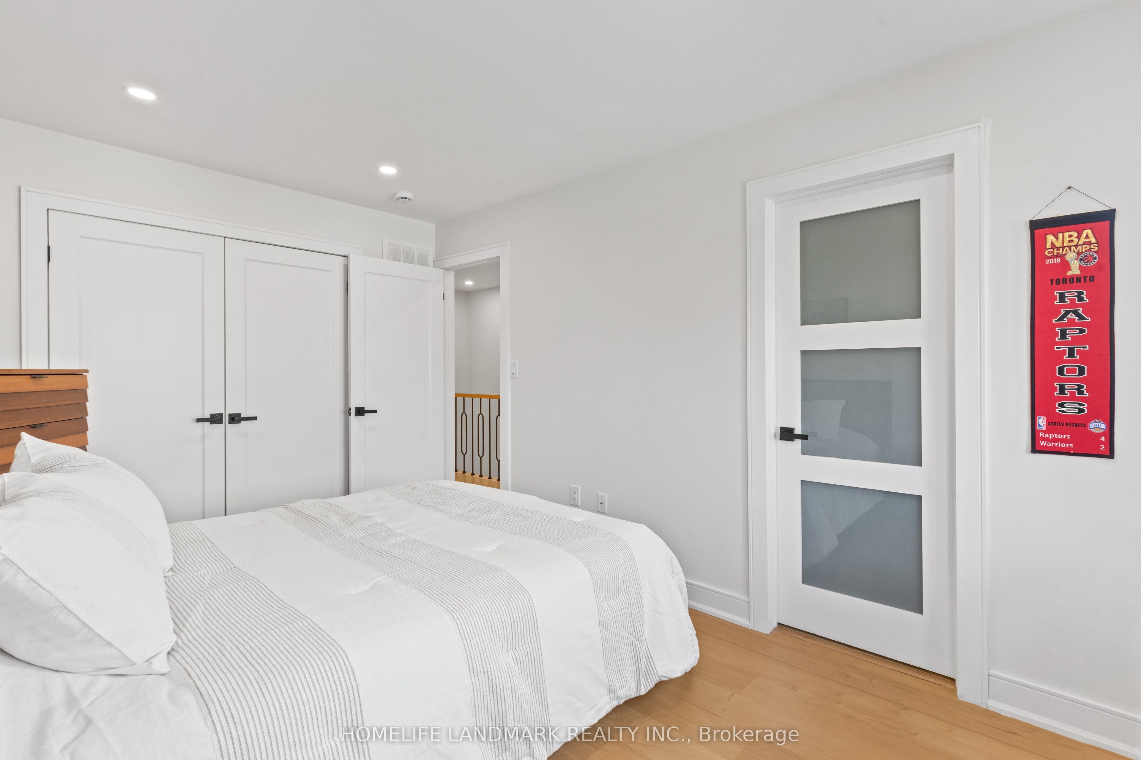 948 Kelman Court Property Photo 33