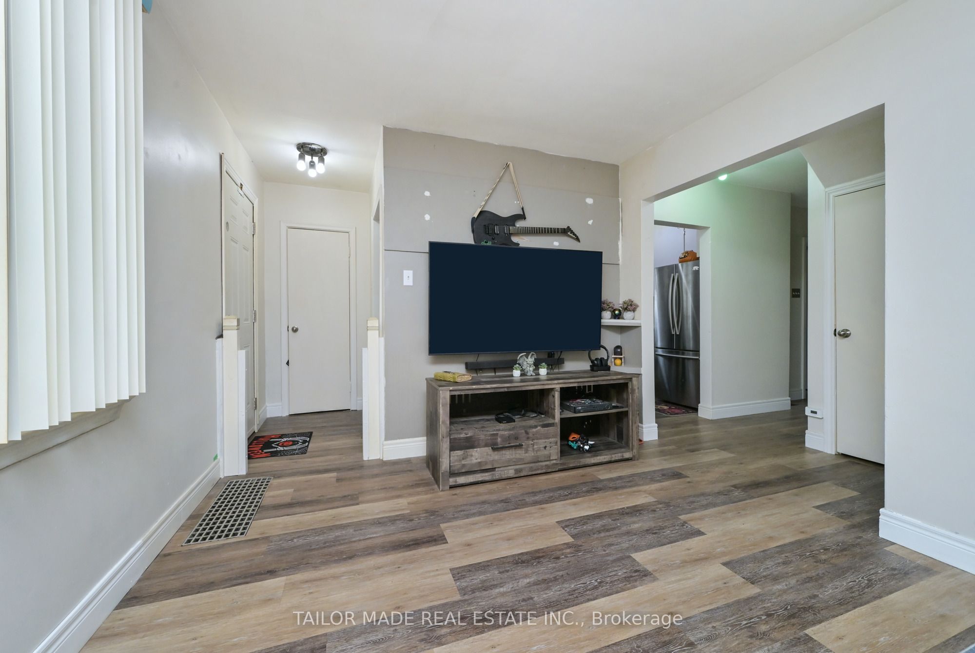88 Mccaul Street Property Photo 9