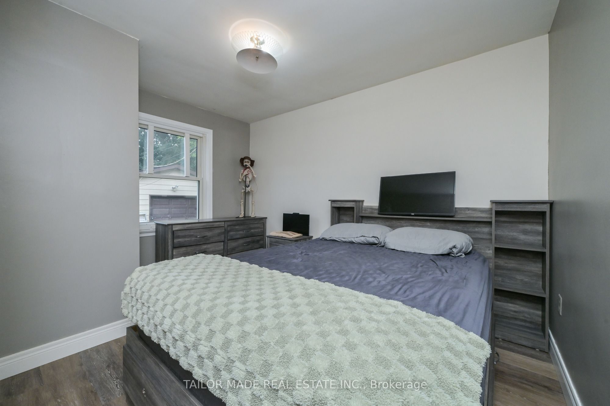 88 Mccaul Street Property Photo 10