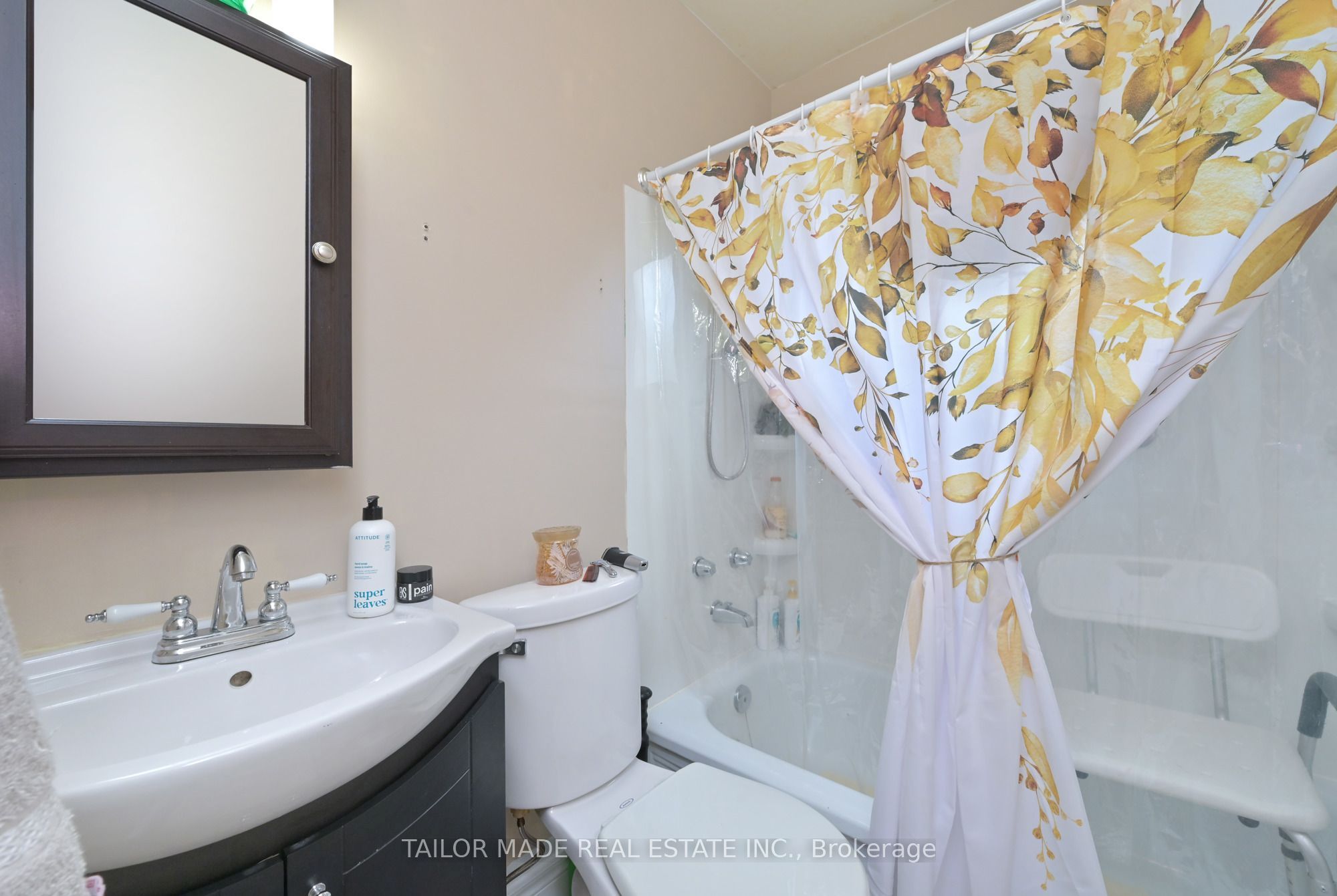 88 Mccaul Street Property Photo 11