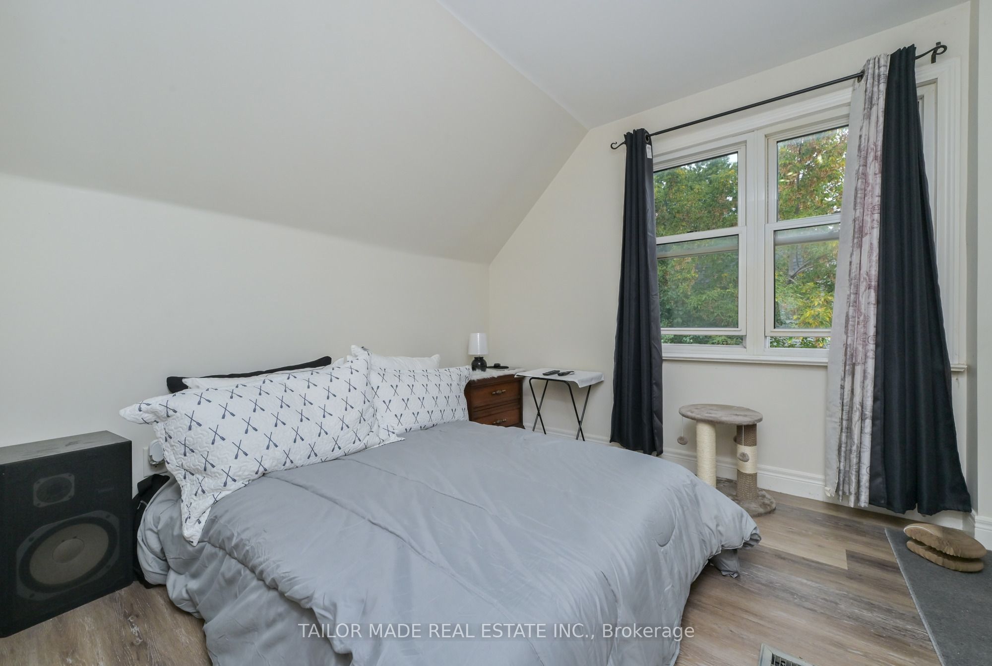 88 Mccaul Street Property Photo 14
