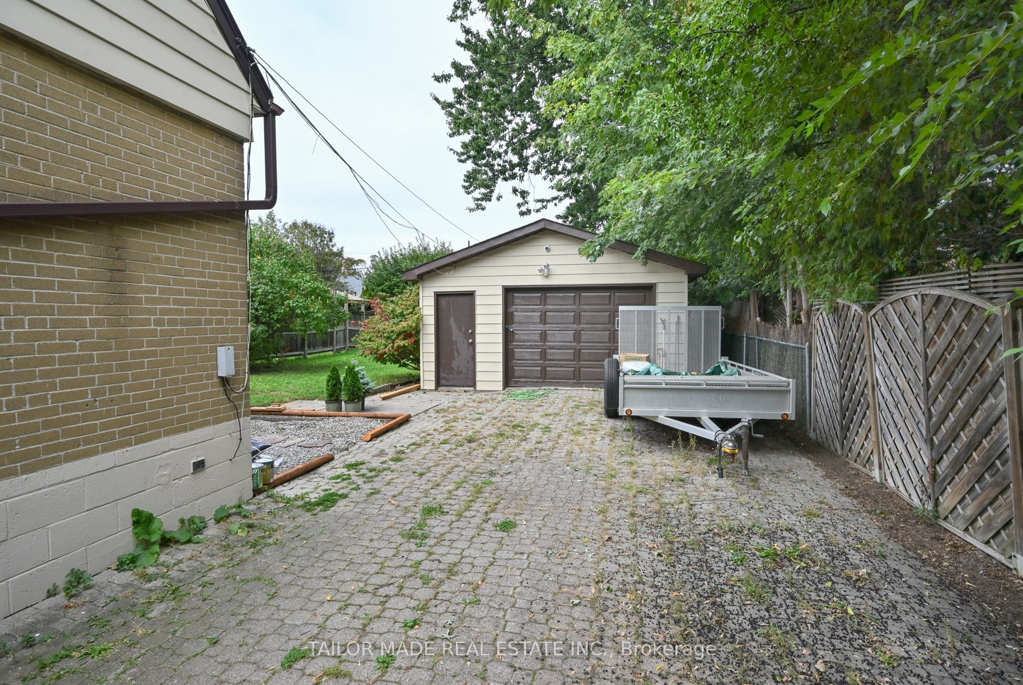 88 Mccaul Street Property Photo 25