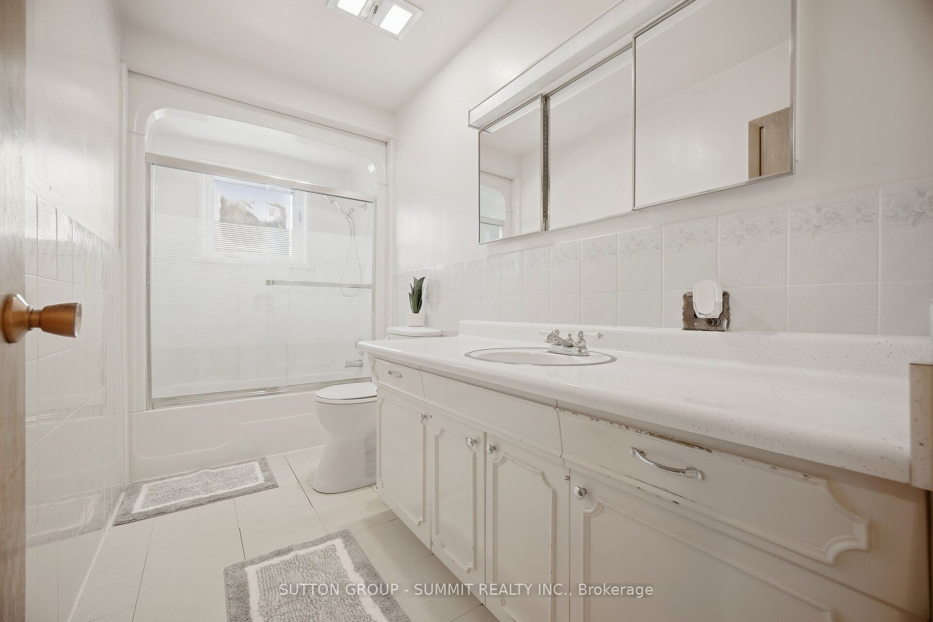 6543 Ninth Line Property Photo 11