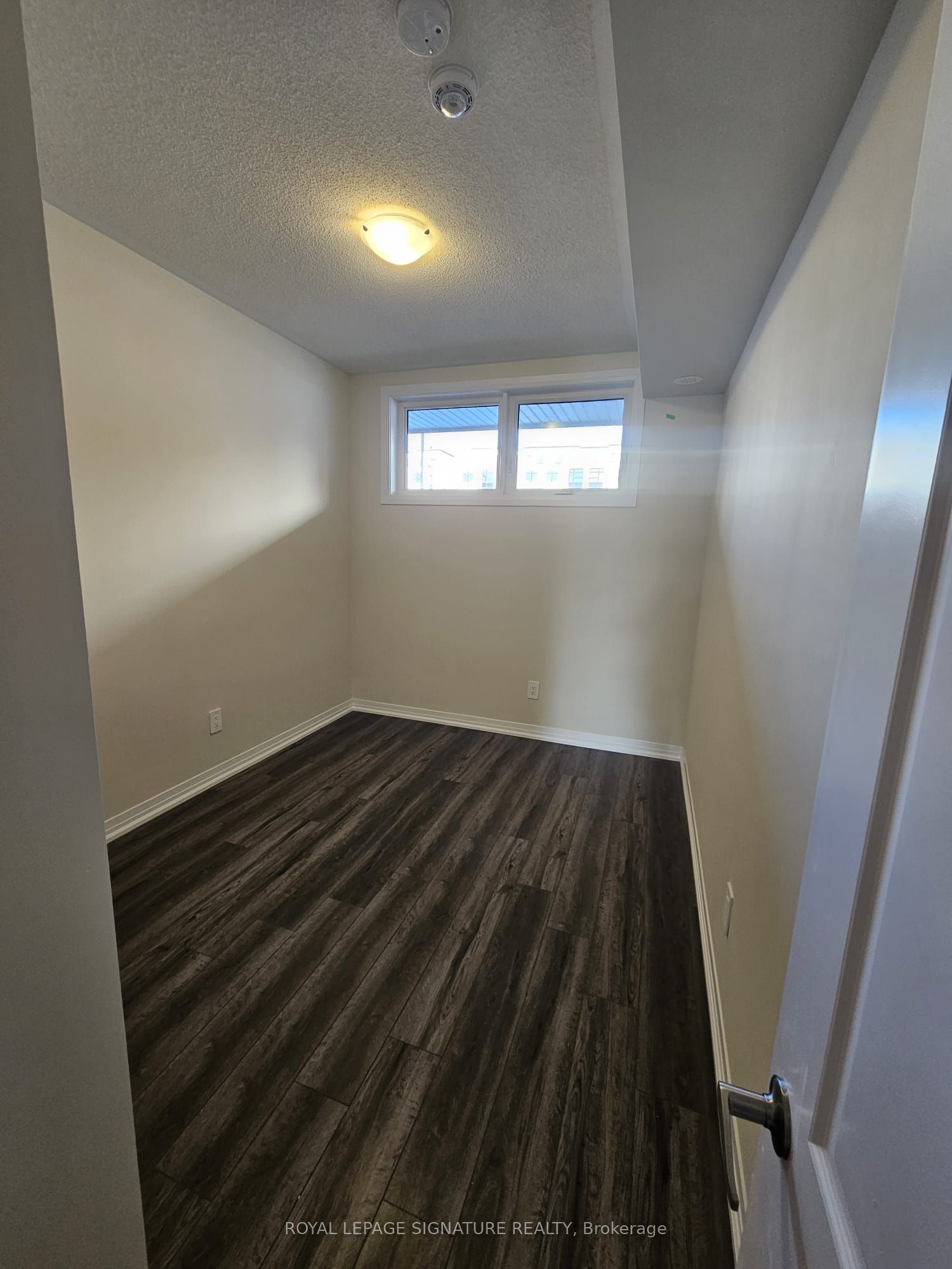 1589 Rose Way 121 Property Photo 11