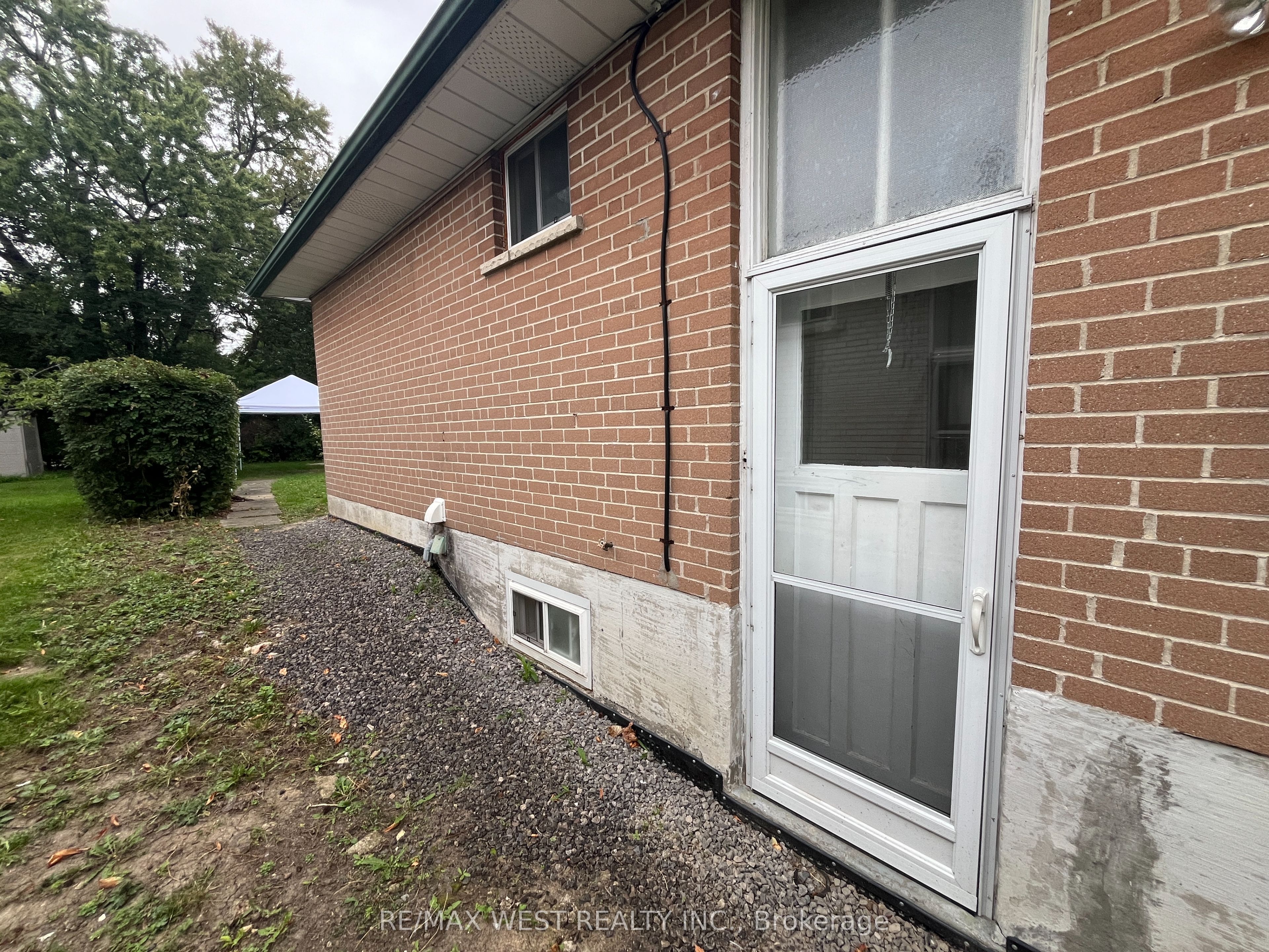 49 Braddock Road Property Photo 11
