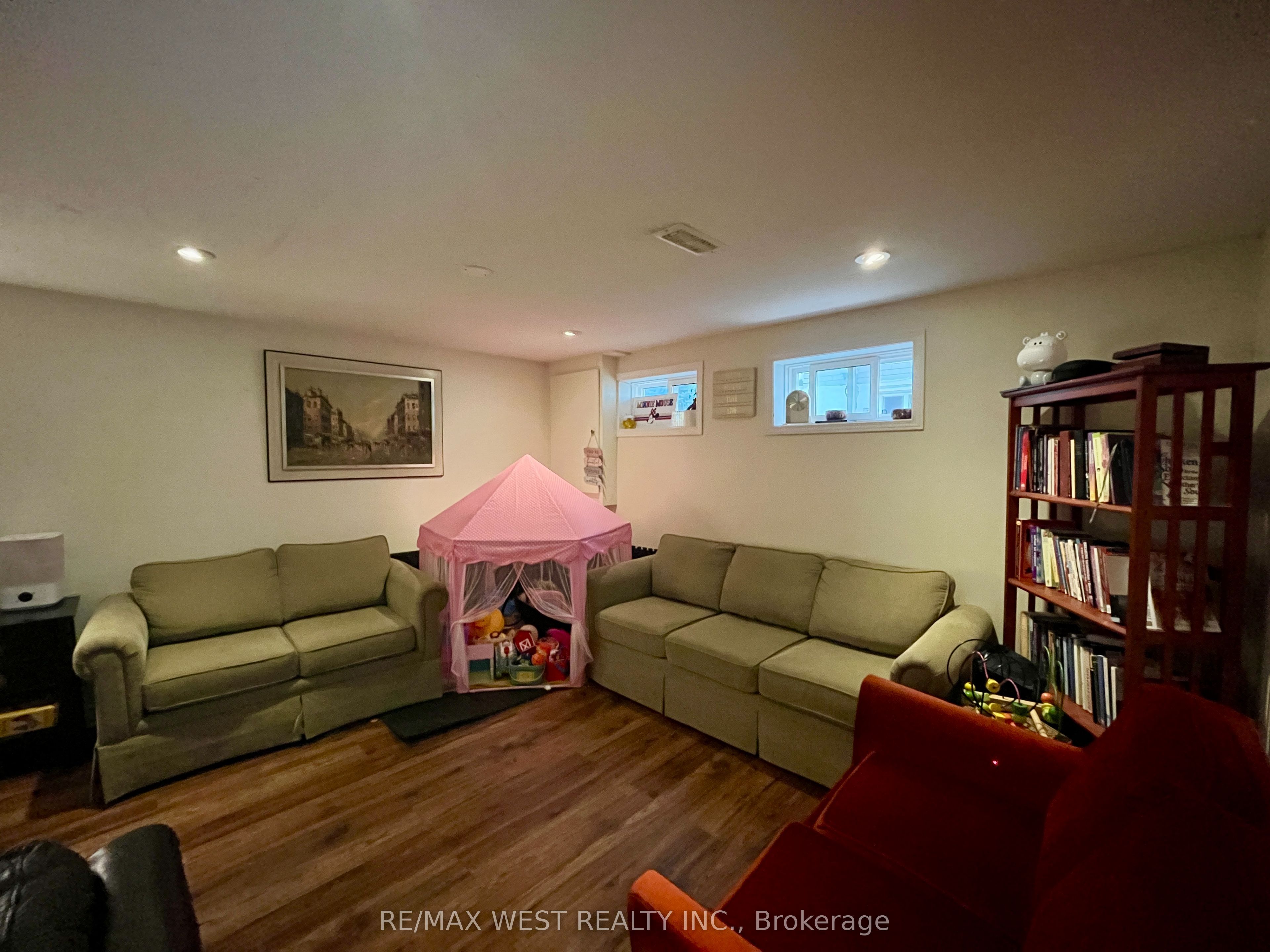 49 Braddock Road Property Photo 13