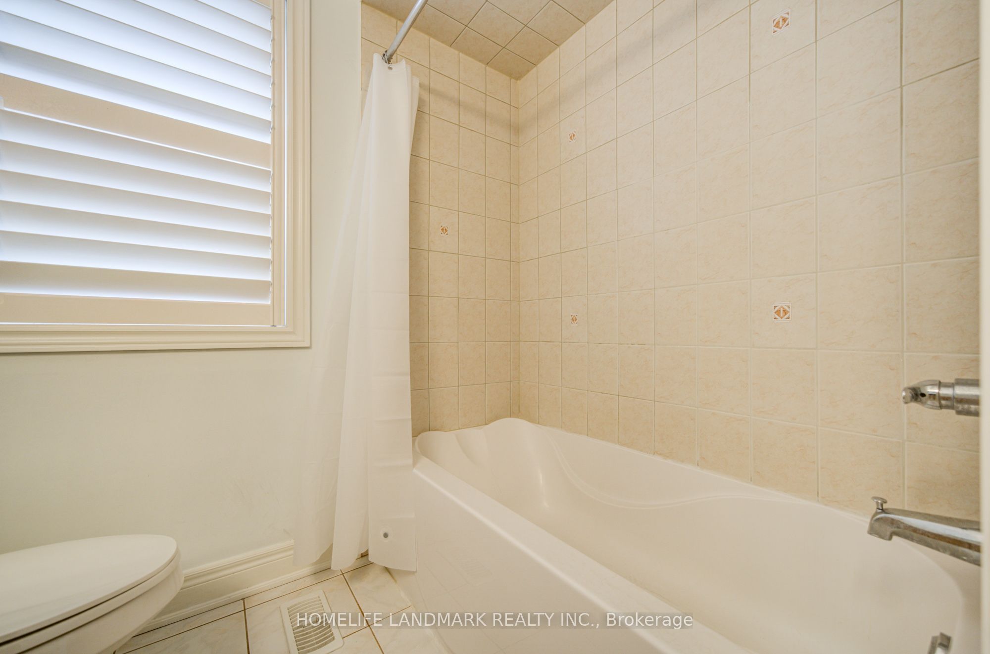 2323 Awenda Drive Property Photo 30