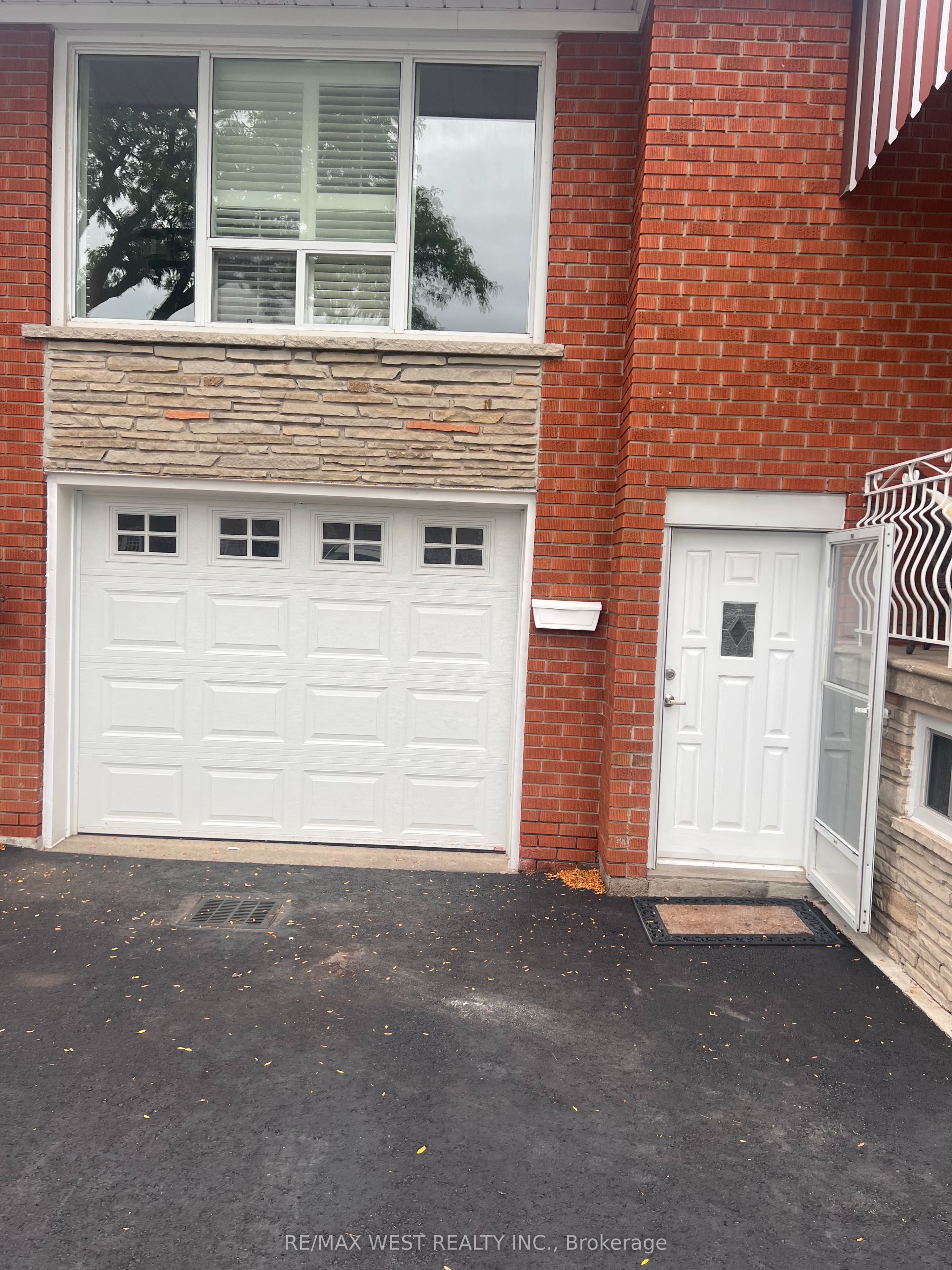 57 Starview Drive Property Photo 1