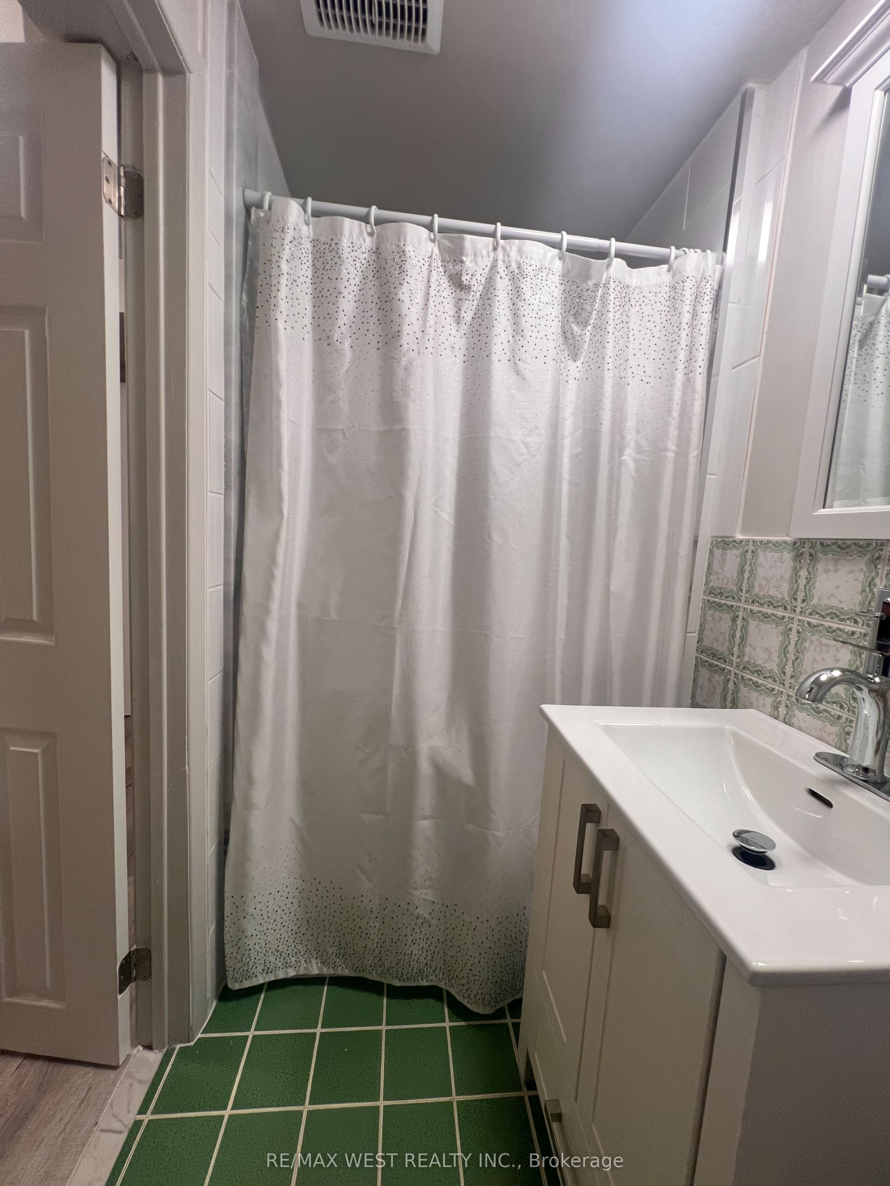 57 Starview Drive Property Photo 8
