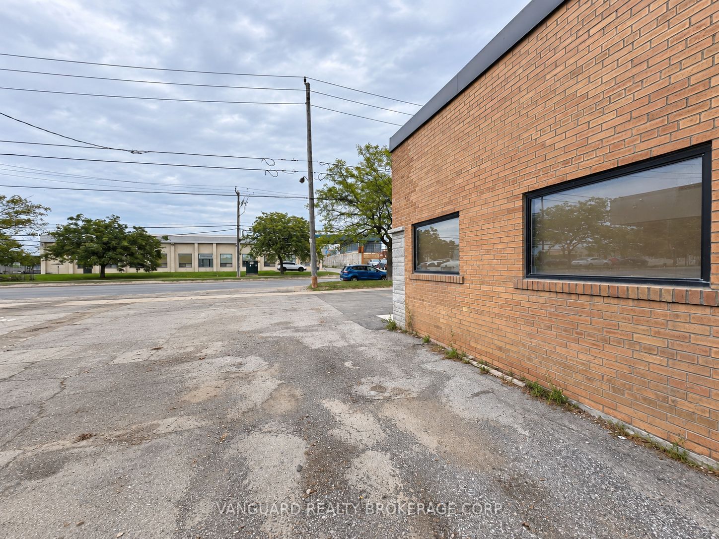 121 Toryork Drive Property Photo 2