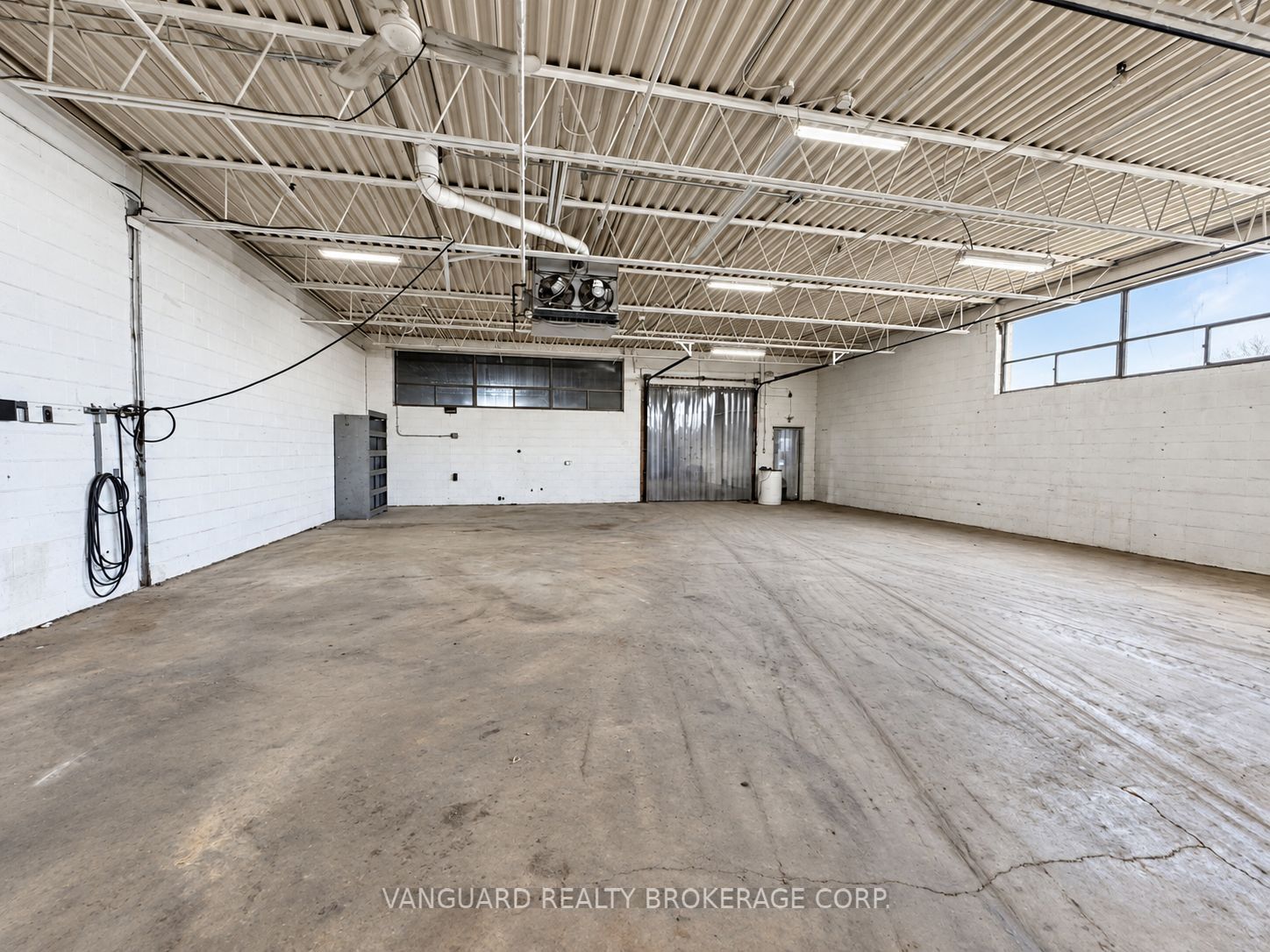 121 Toryork Drive Property Photo 10